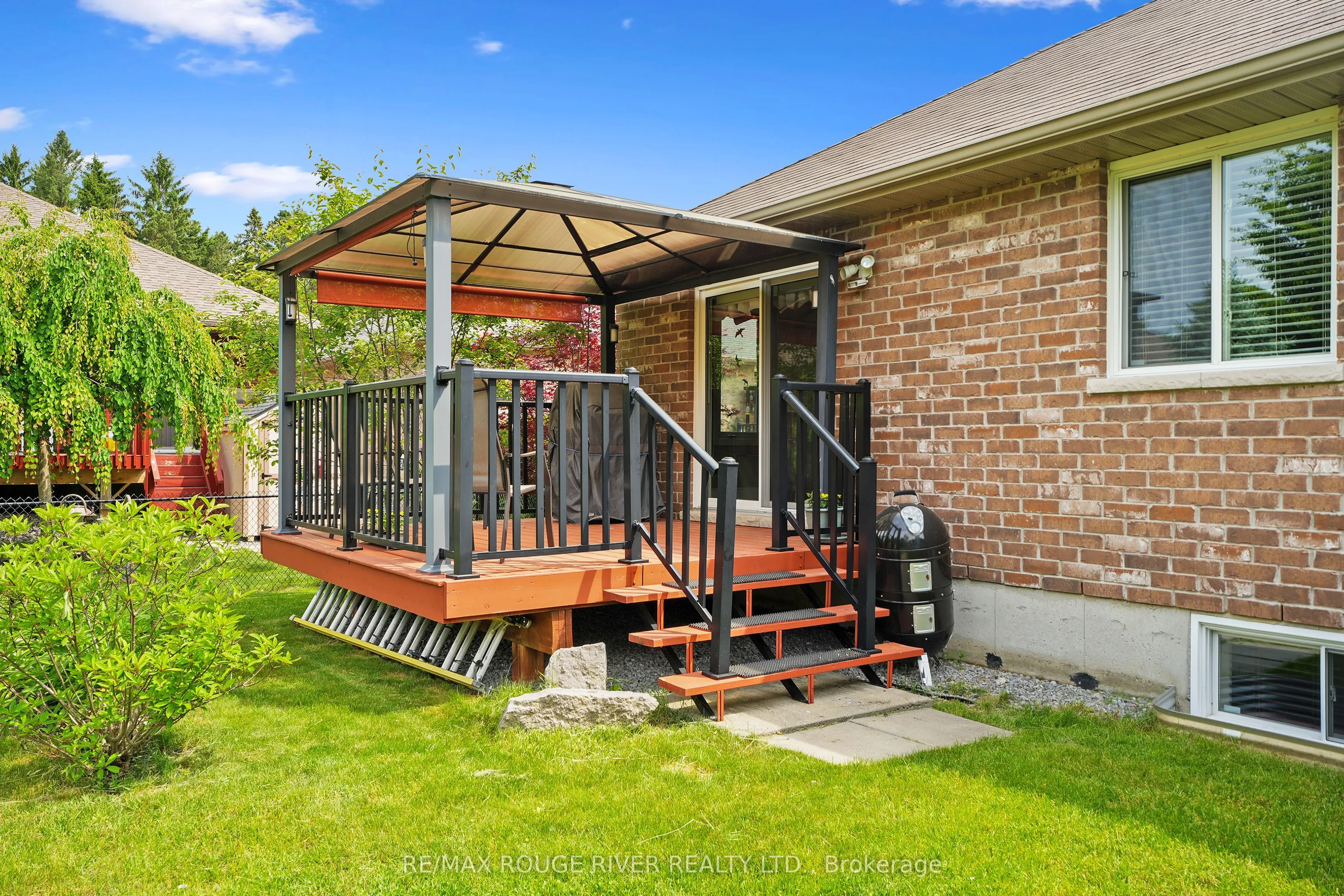 14 Algonquin Avenue