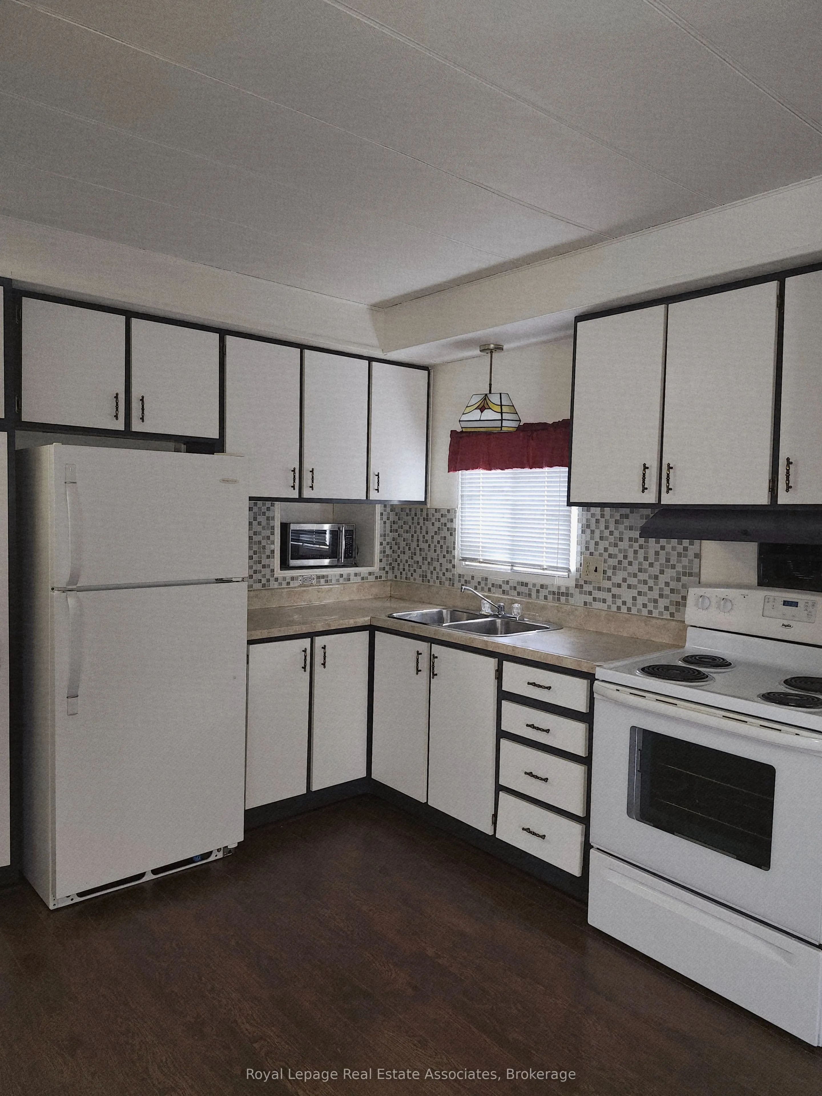 4407 Timothy Lane