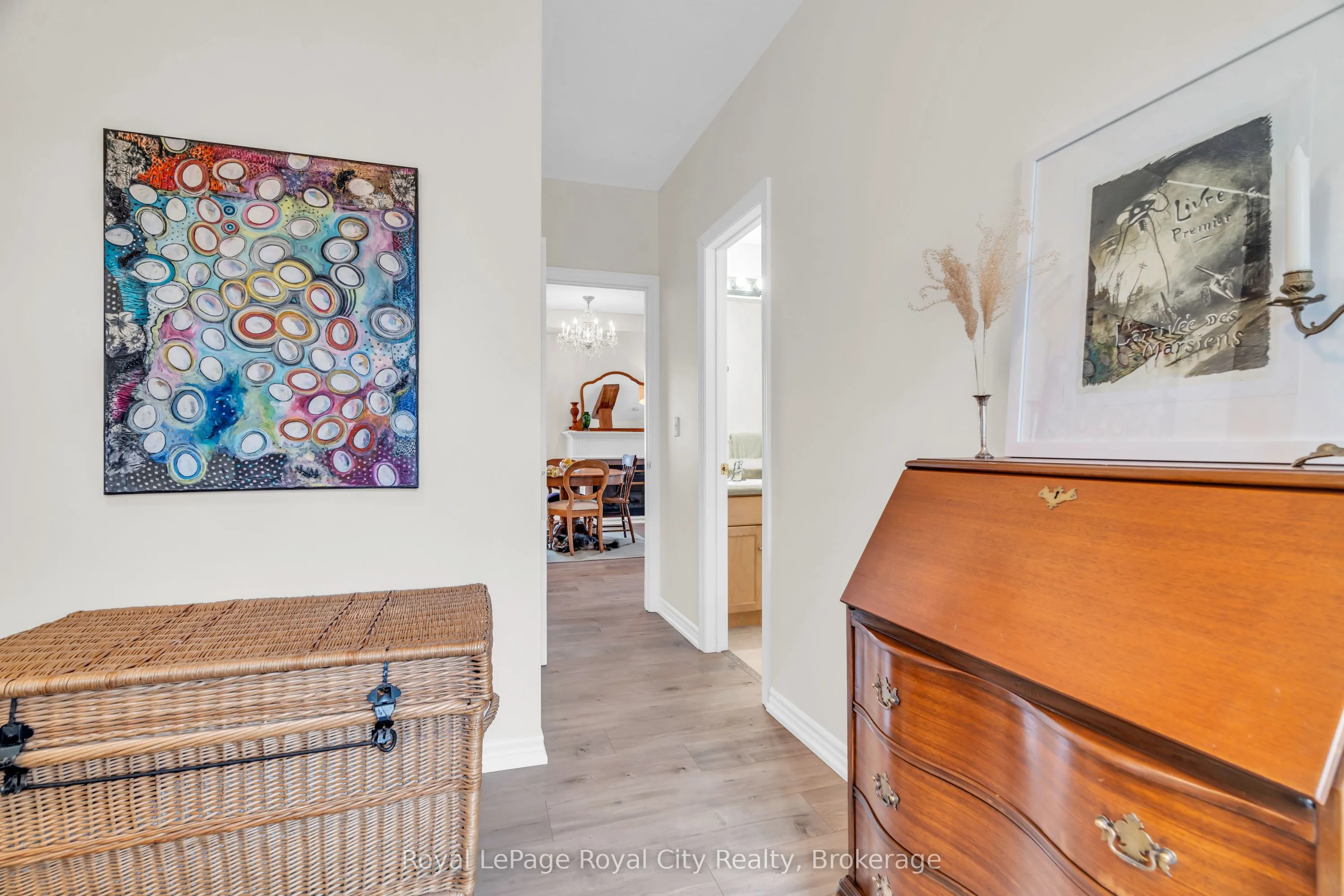 470 St Andrew Street E, #202