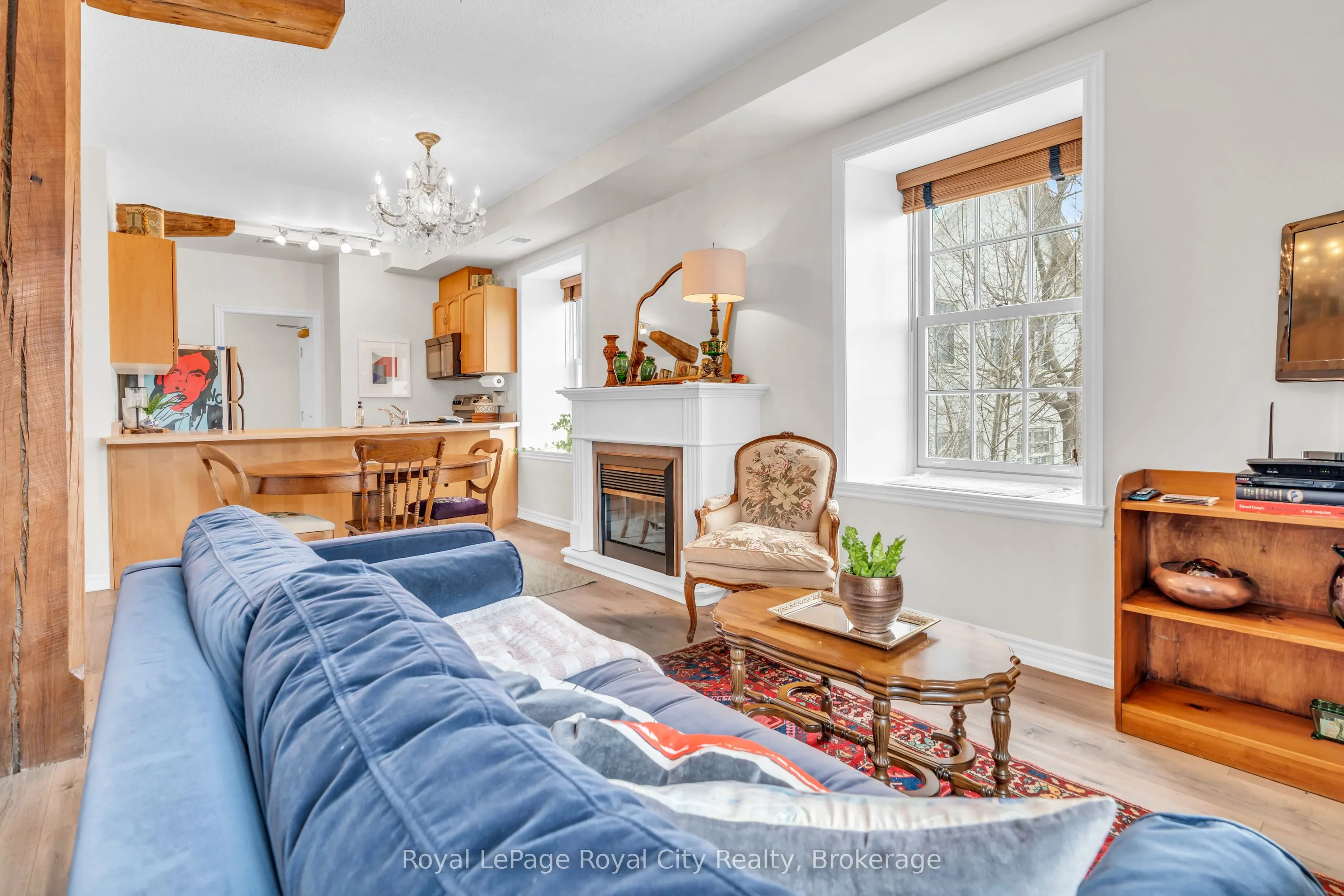 470 St Andrew Street E, #202