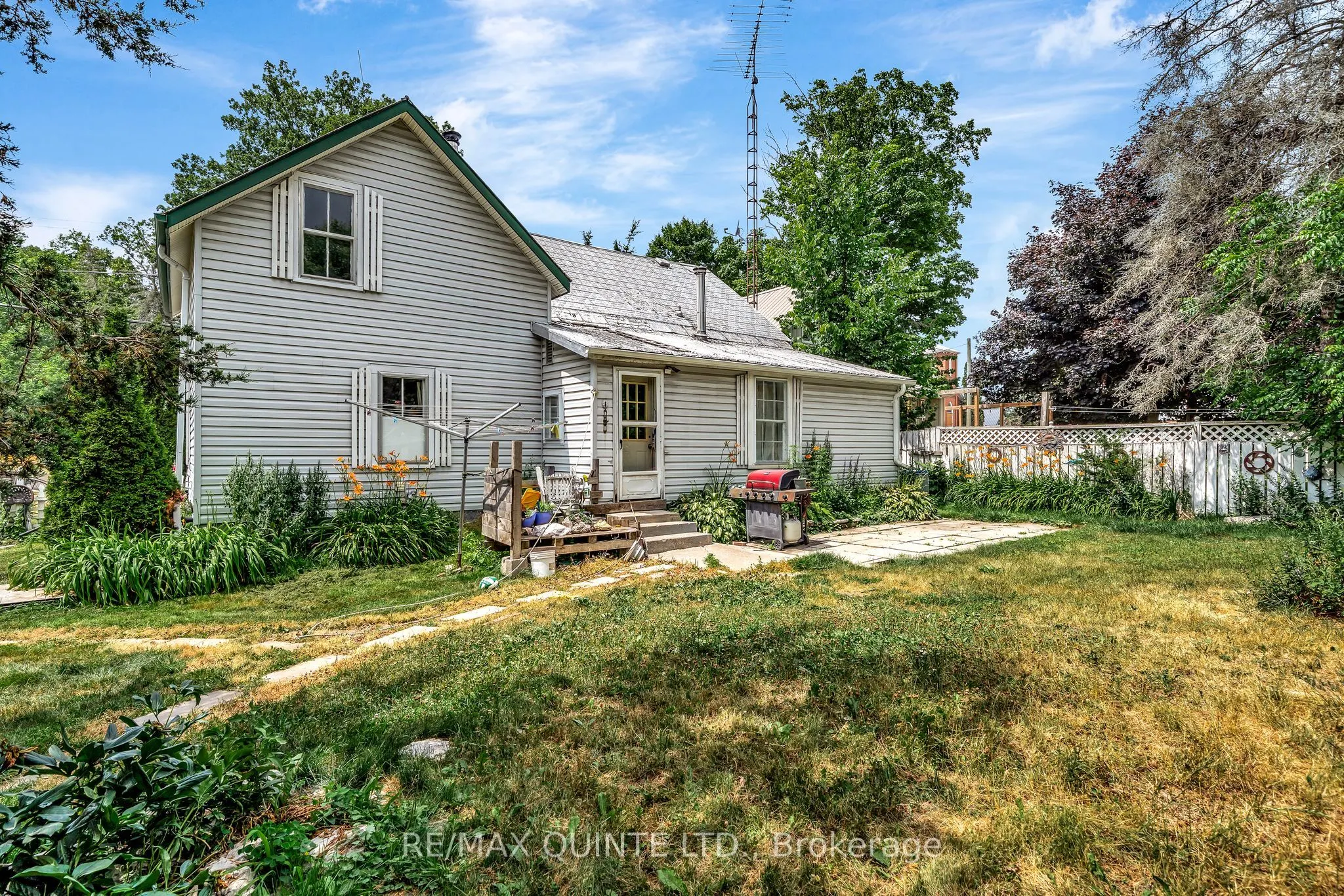 4852 Stirling Marmora Road