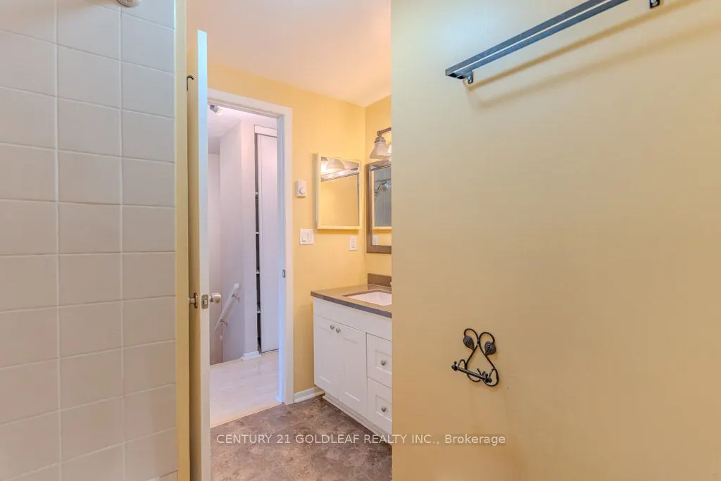 1342 Cedarcroft Crescent, #11
