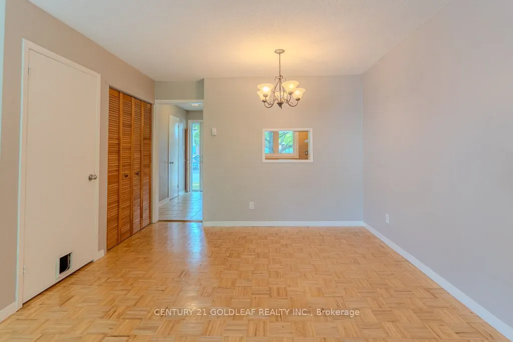 1342 Cedarcroft Crescent, #11