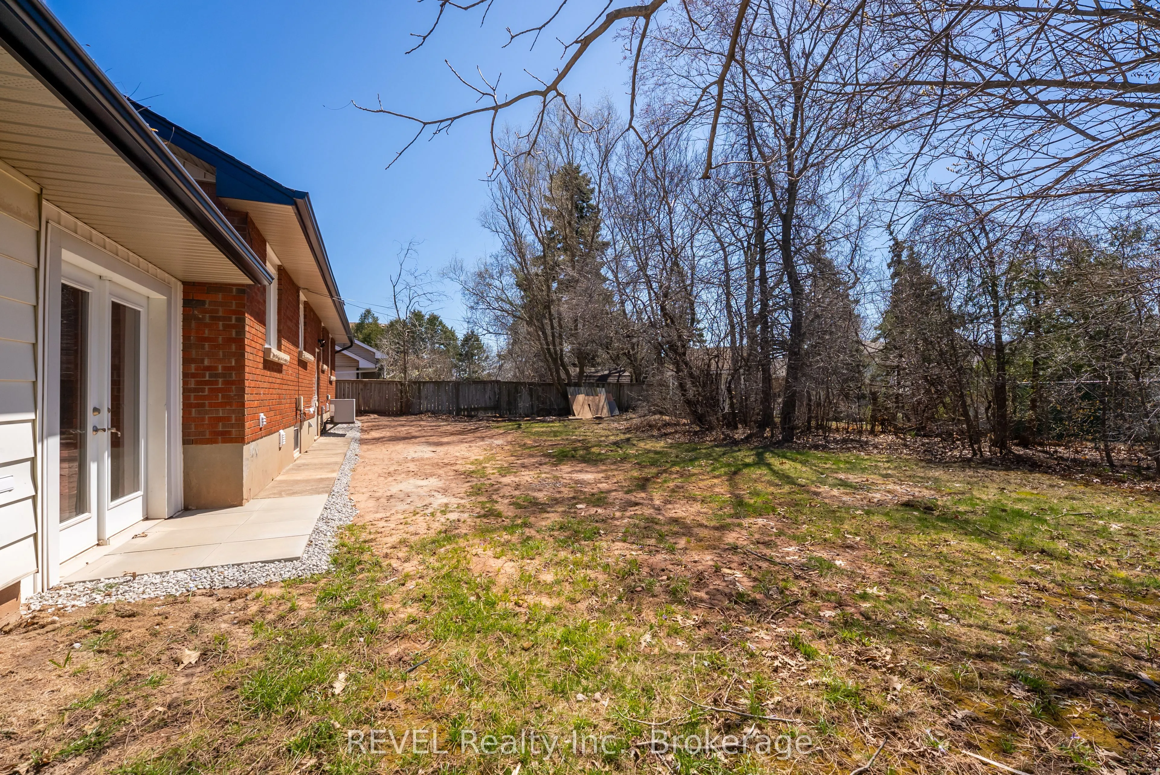 28 Dale Avenue