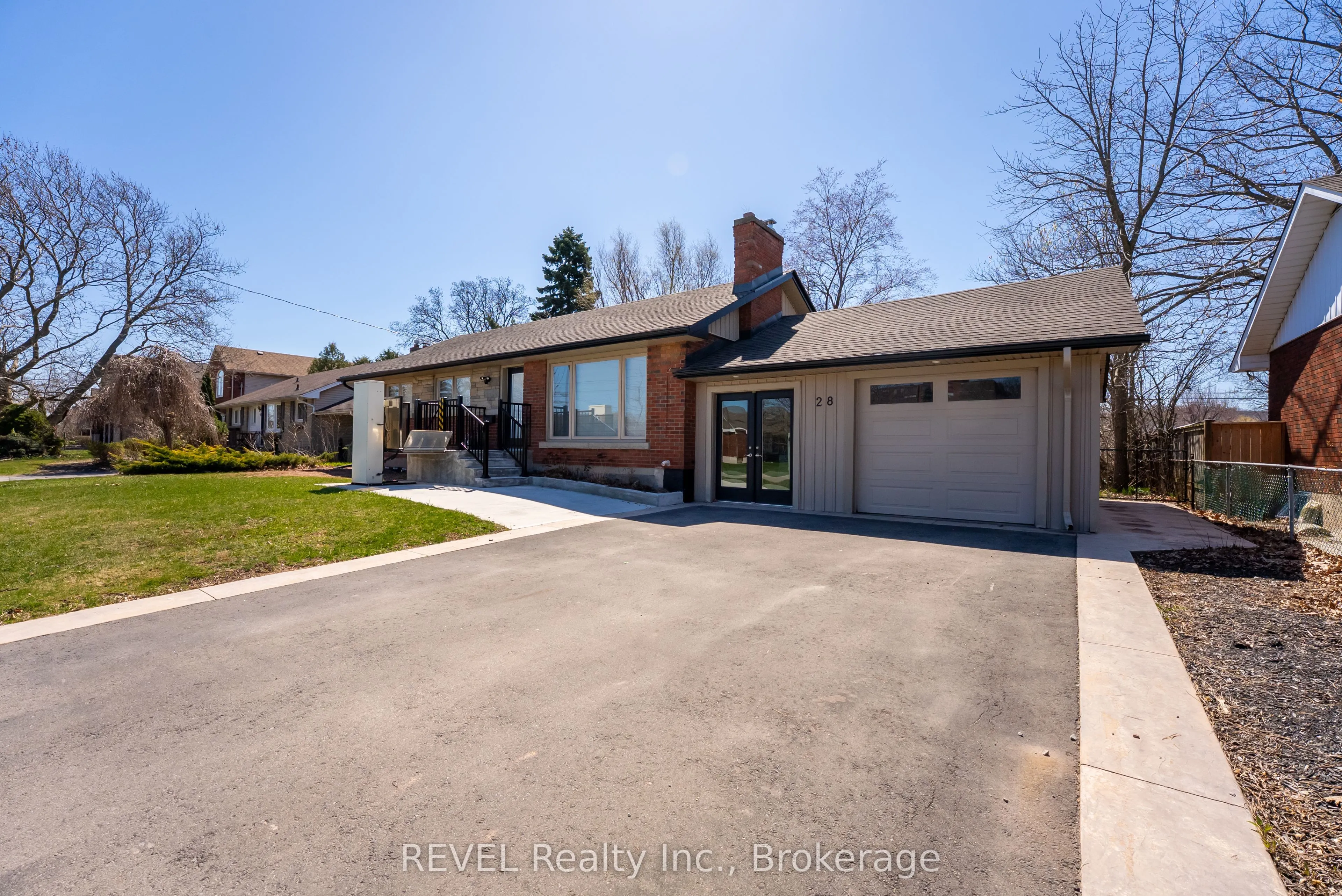 28 Dale Avenue