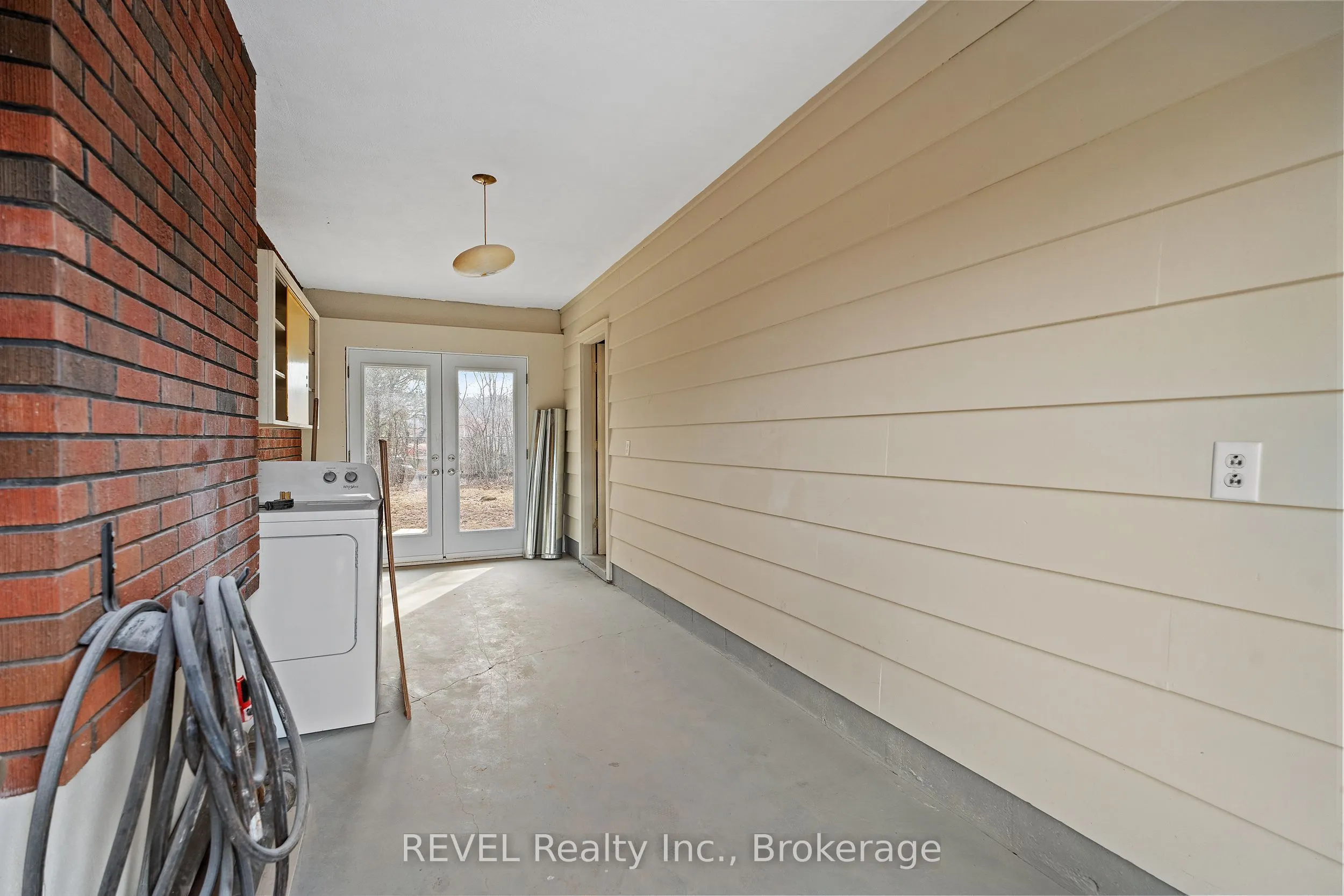 28 Dale Avenue