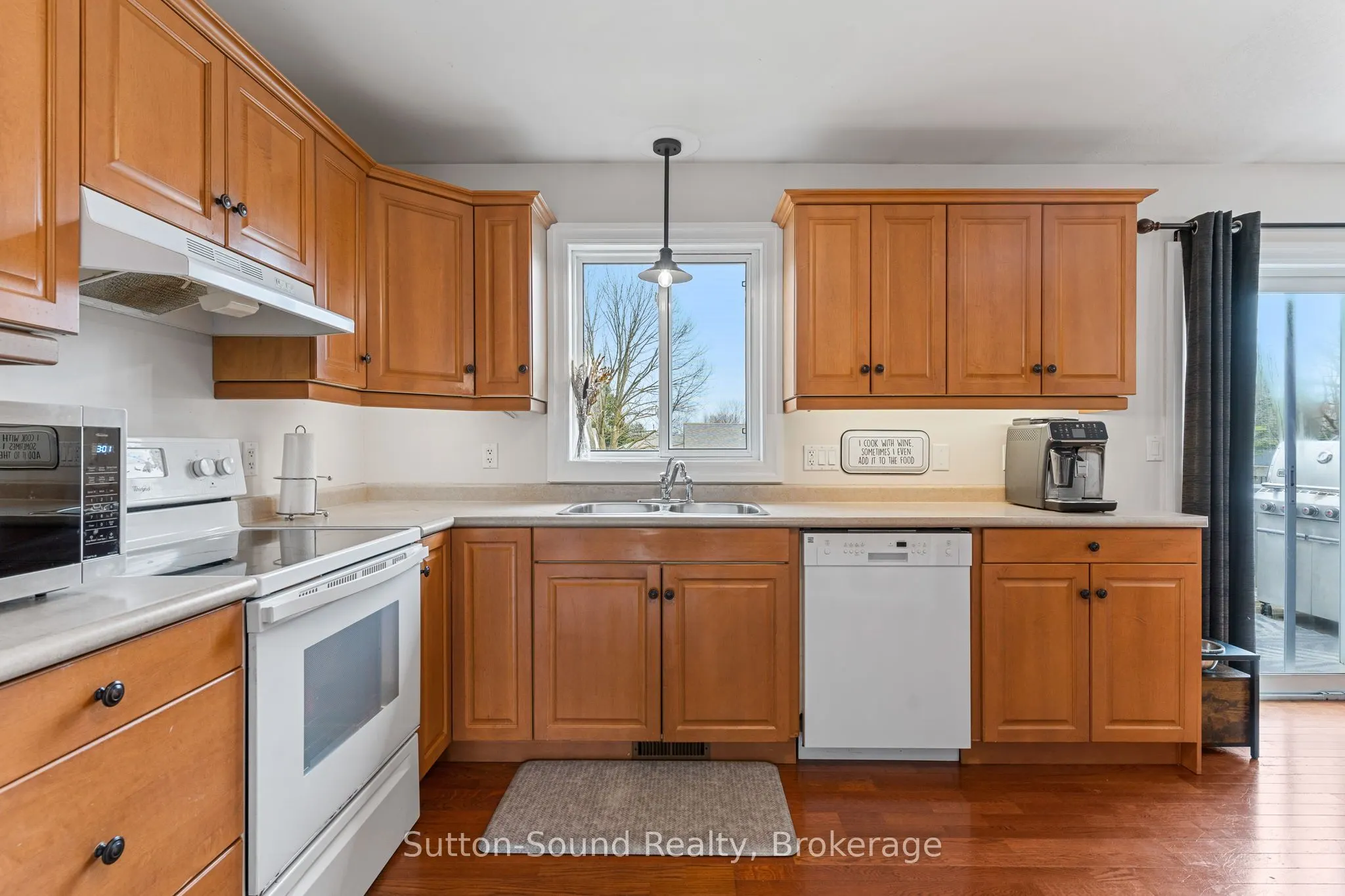 2007 7th Avenue E