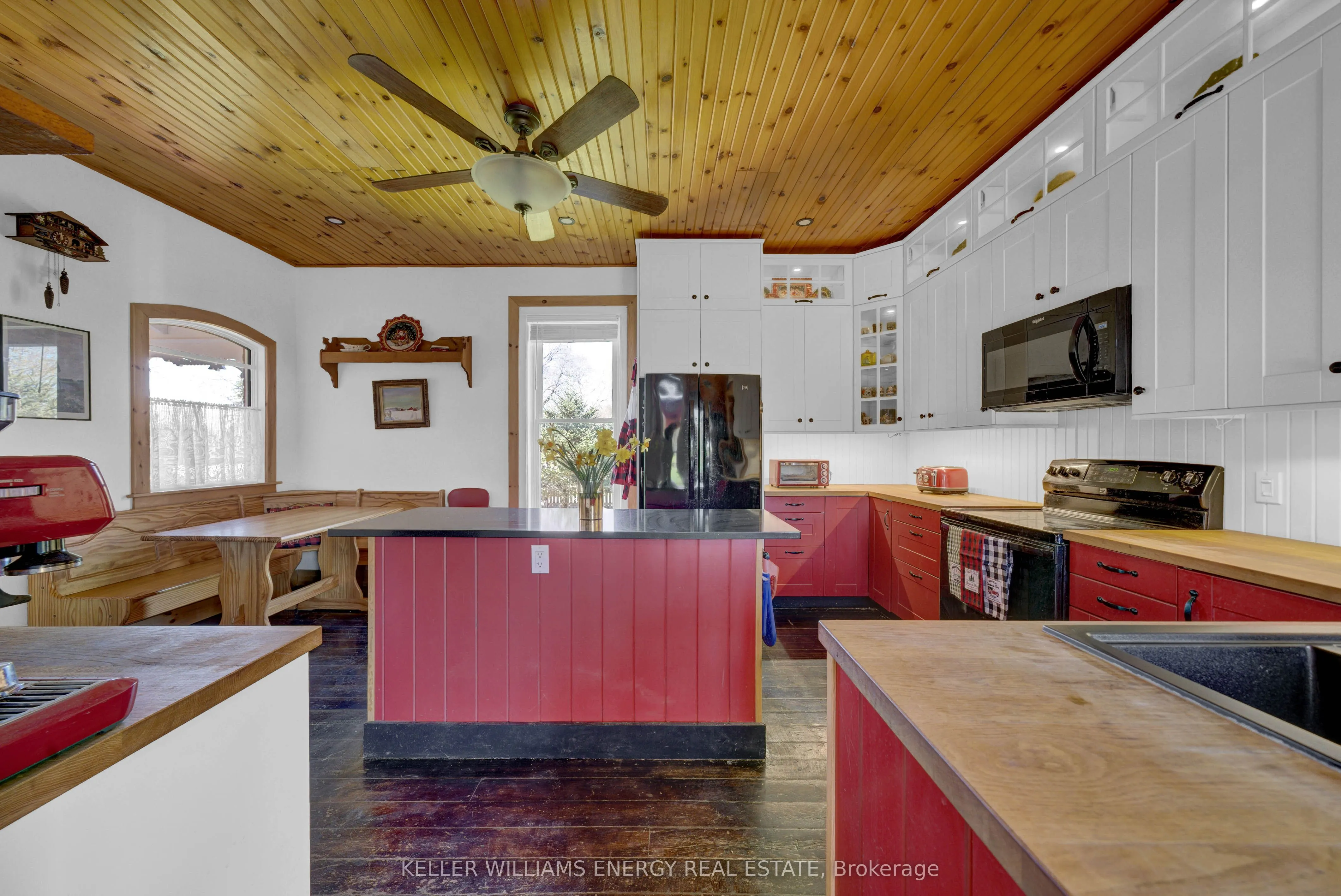 7685 County 2 Road
