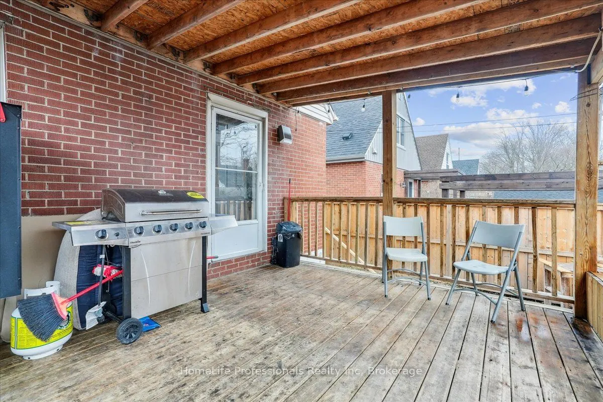 6 Sylvia Avenue