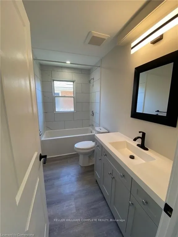 22 Cheryl Avenue, #Main