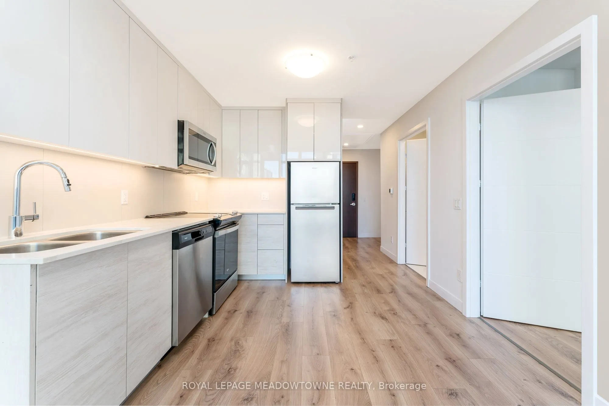 60 Frederick Street, #606