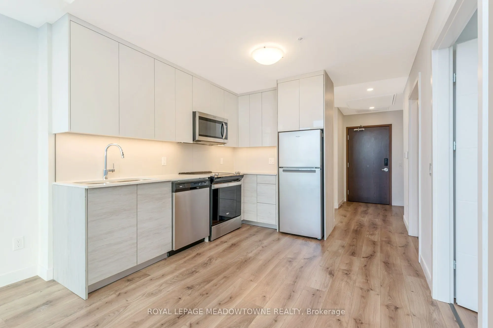 60 Frederick Street, #606