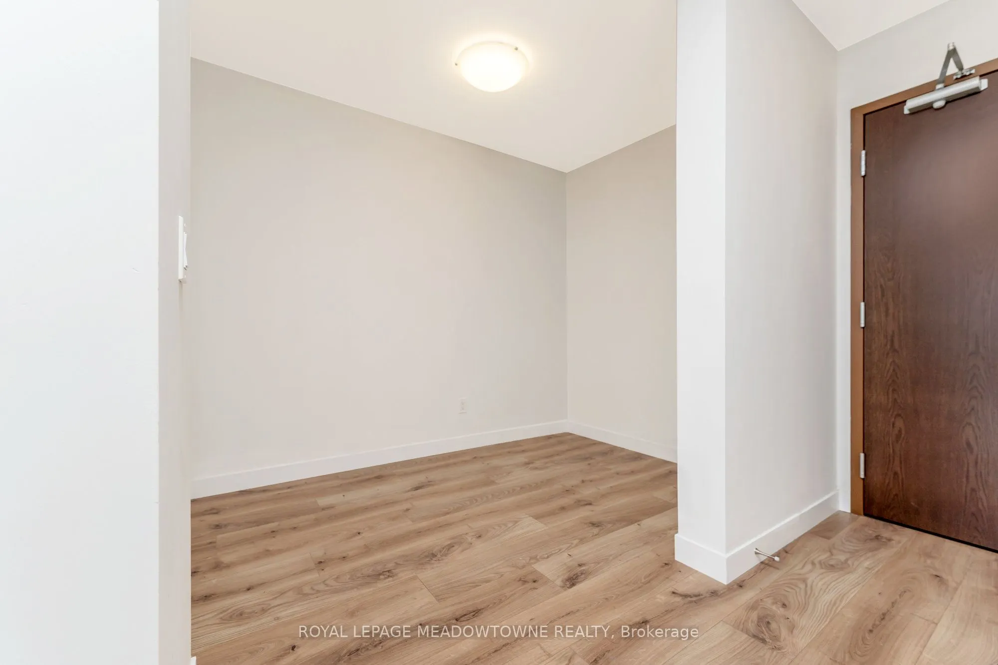 60 Frederick Street, #606