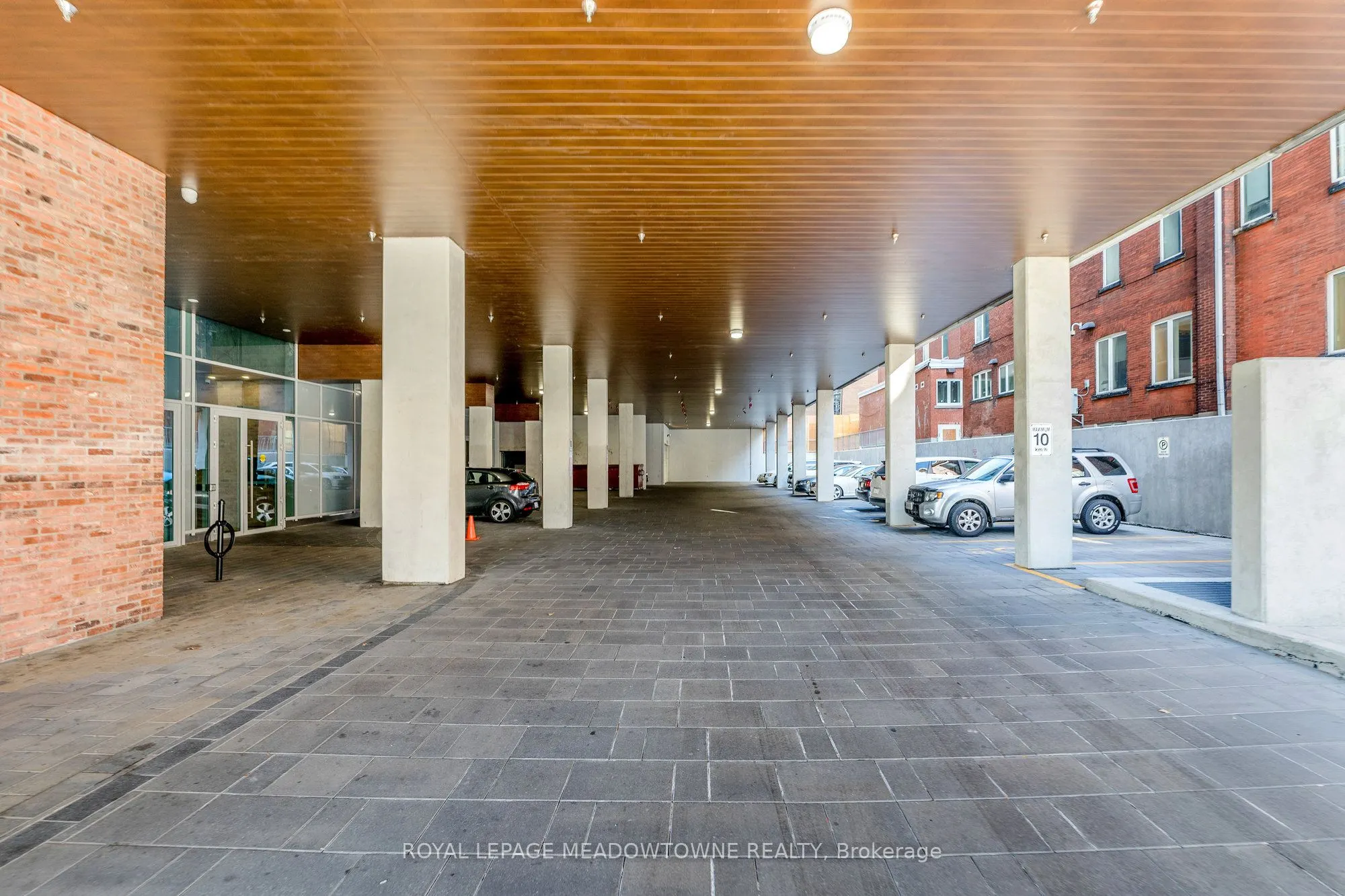 60 Frederick Street, #606