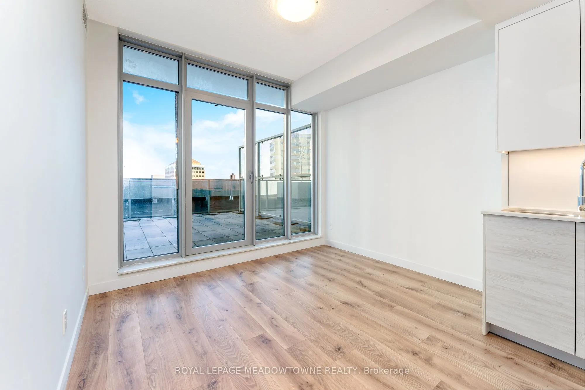60 Frederick Street, #606