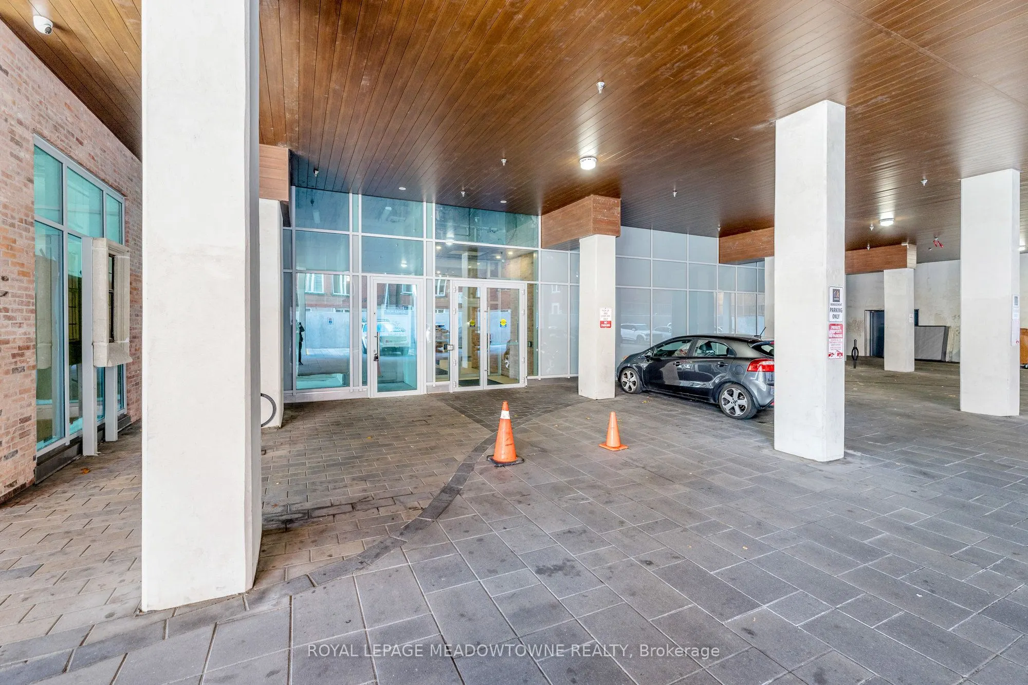 60 Frederick Street, #606