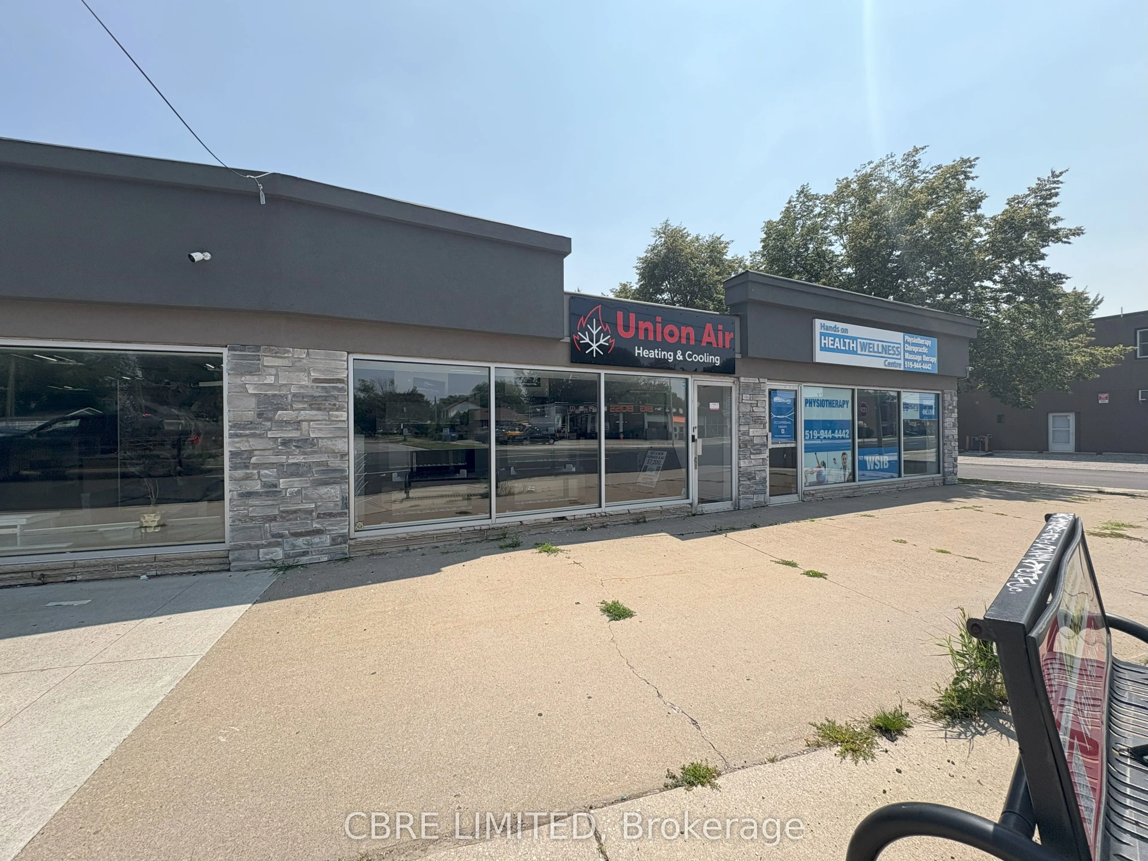 3905 Tecumseh Road E