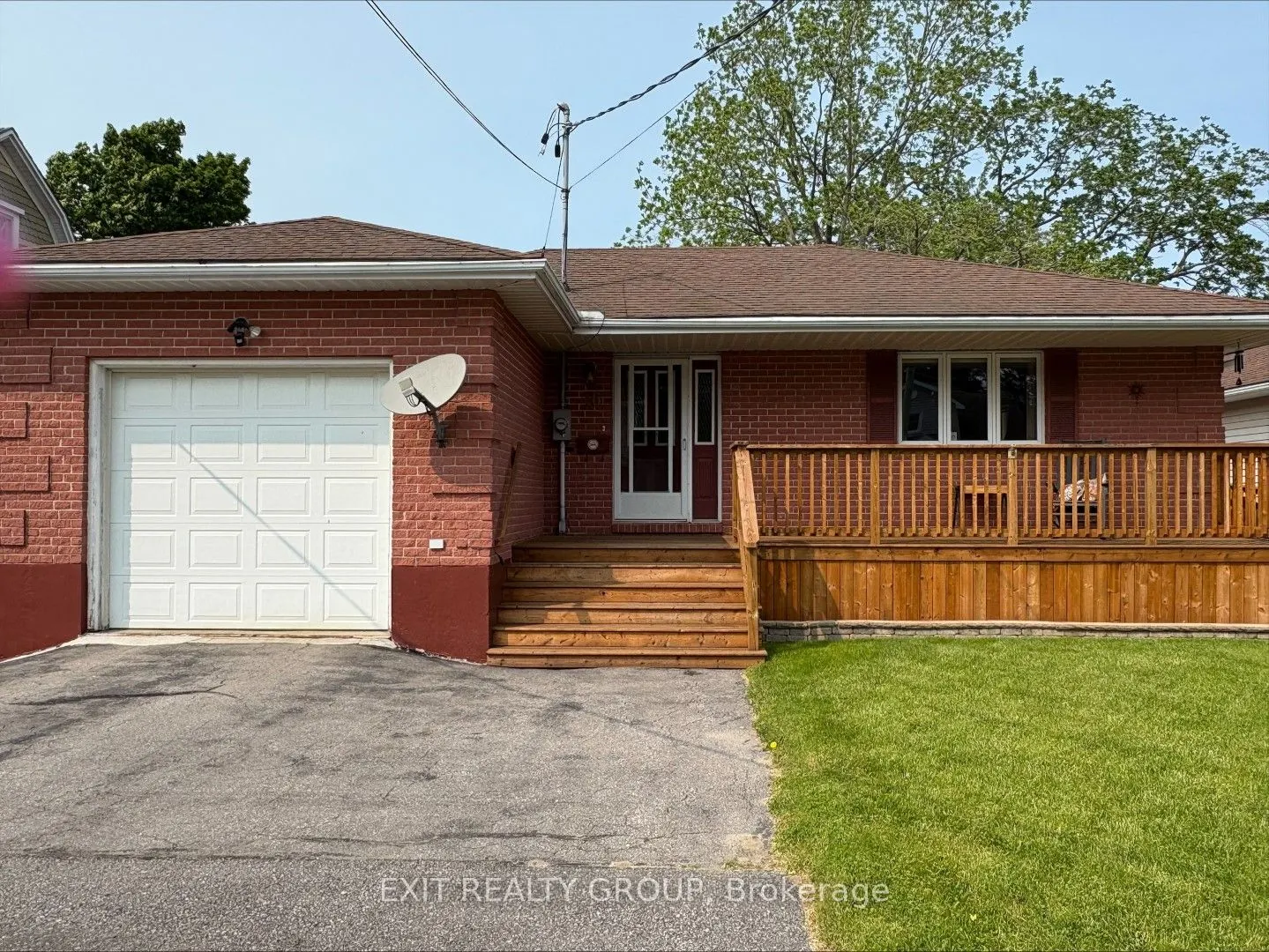 16 Maple Avenue