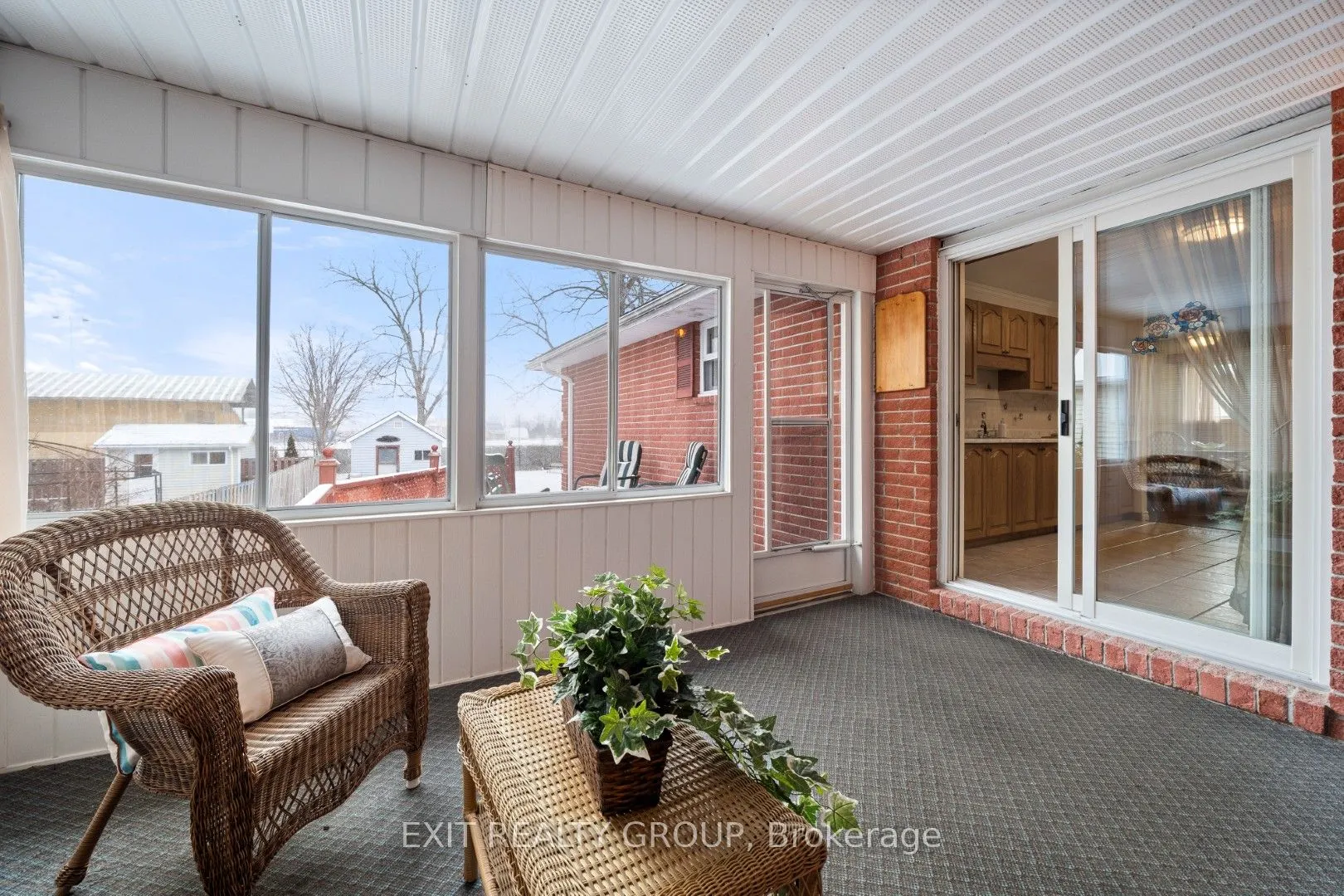 16 Maple Avenue