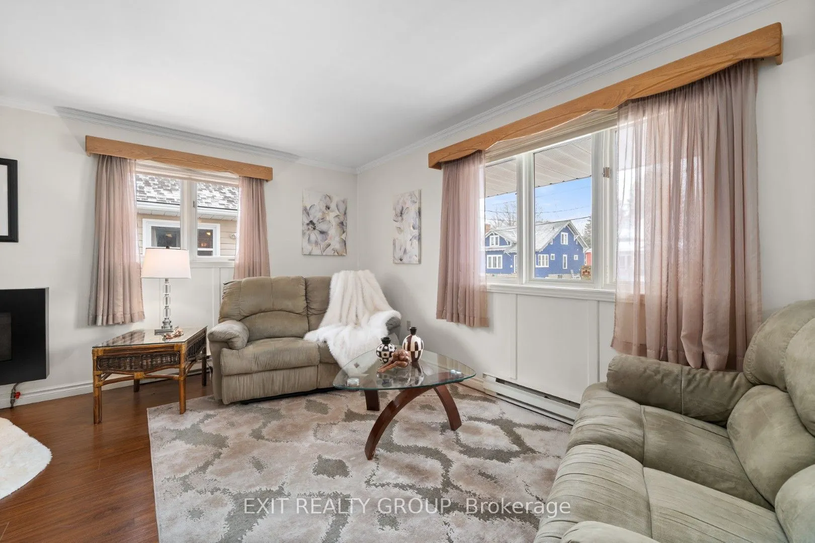 16 Maple Avenue