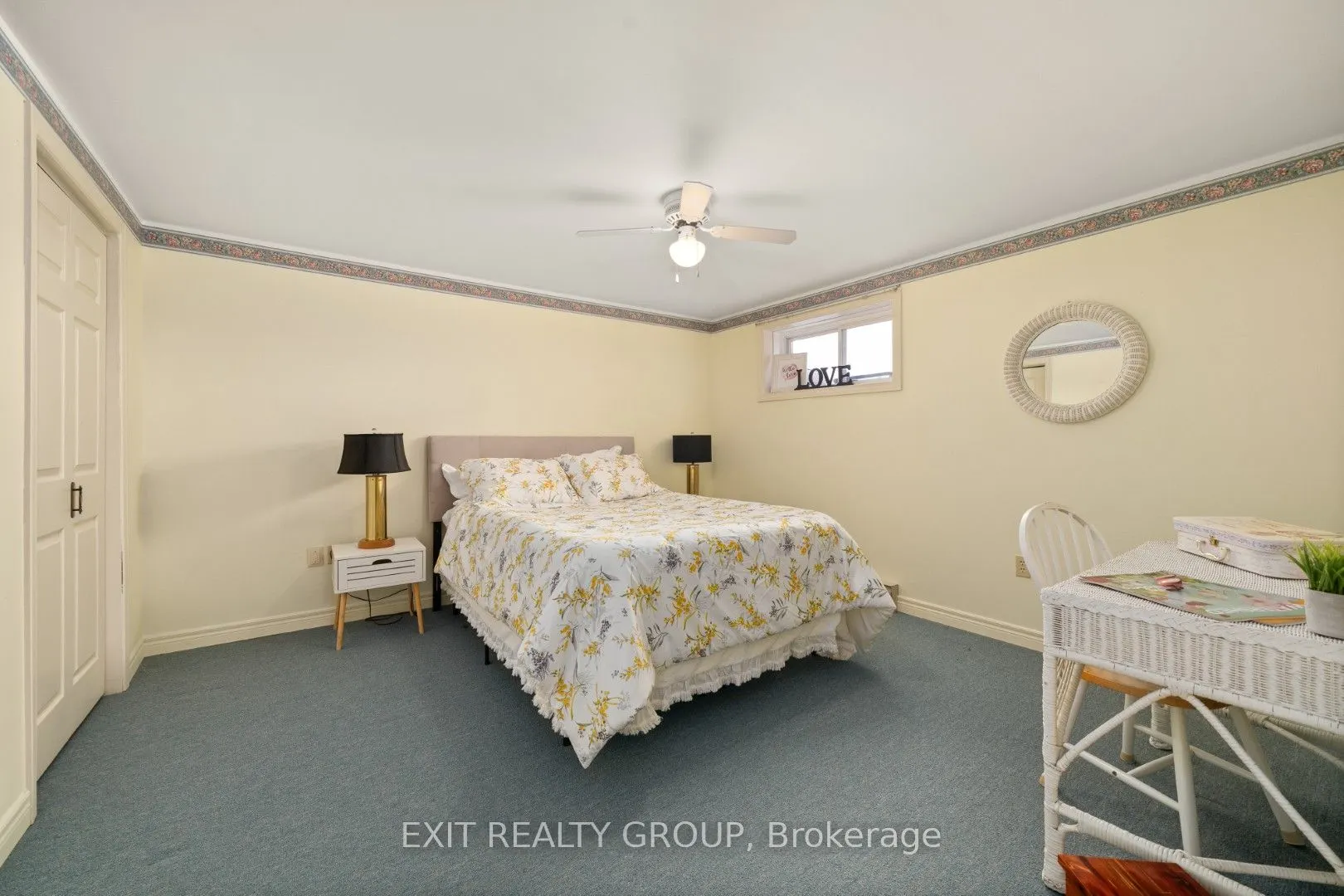 16 Maple Avenue