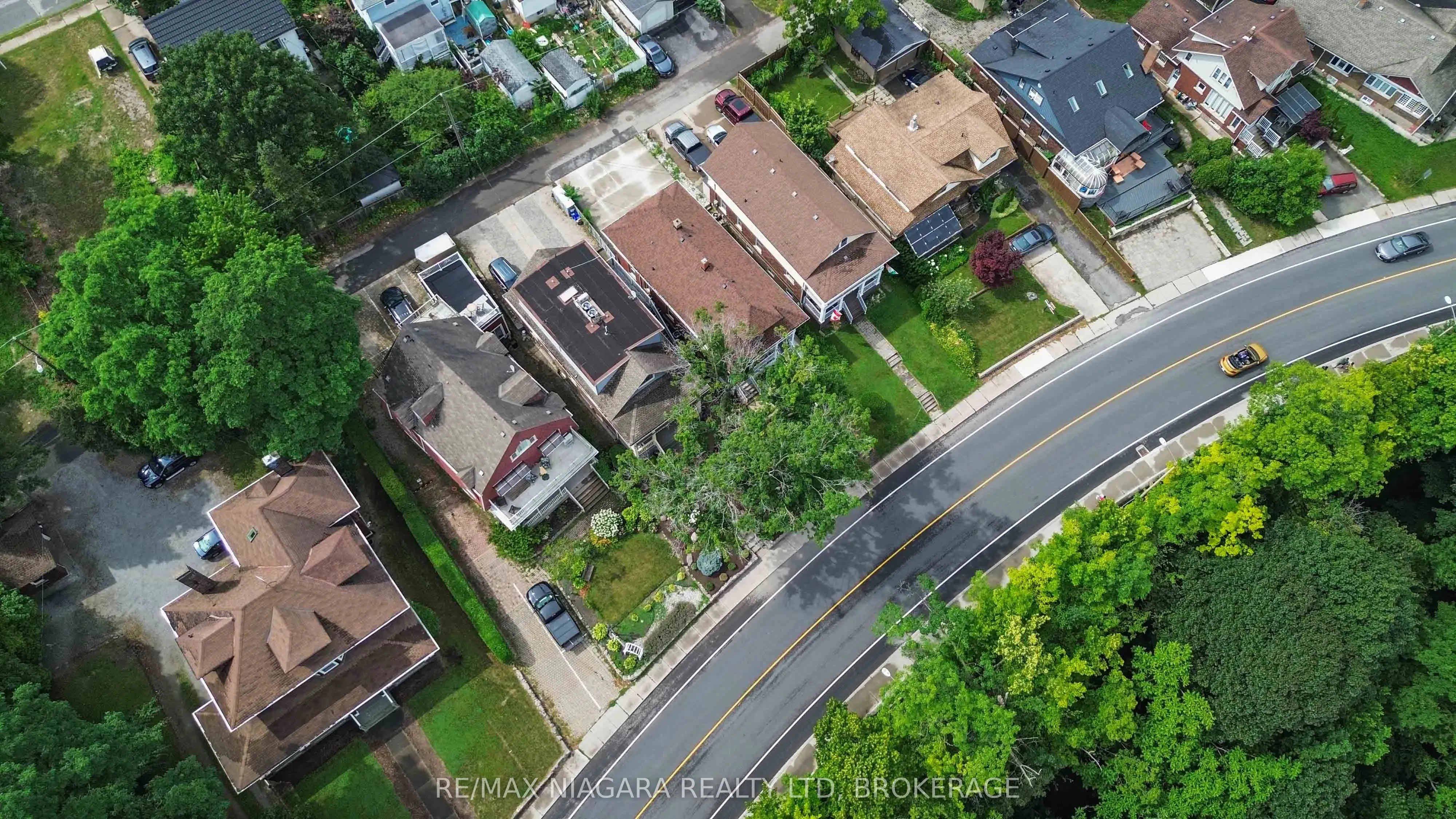 5225 River Road