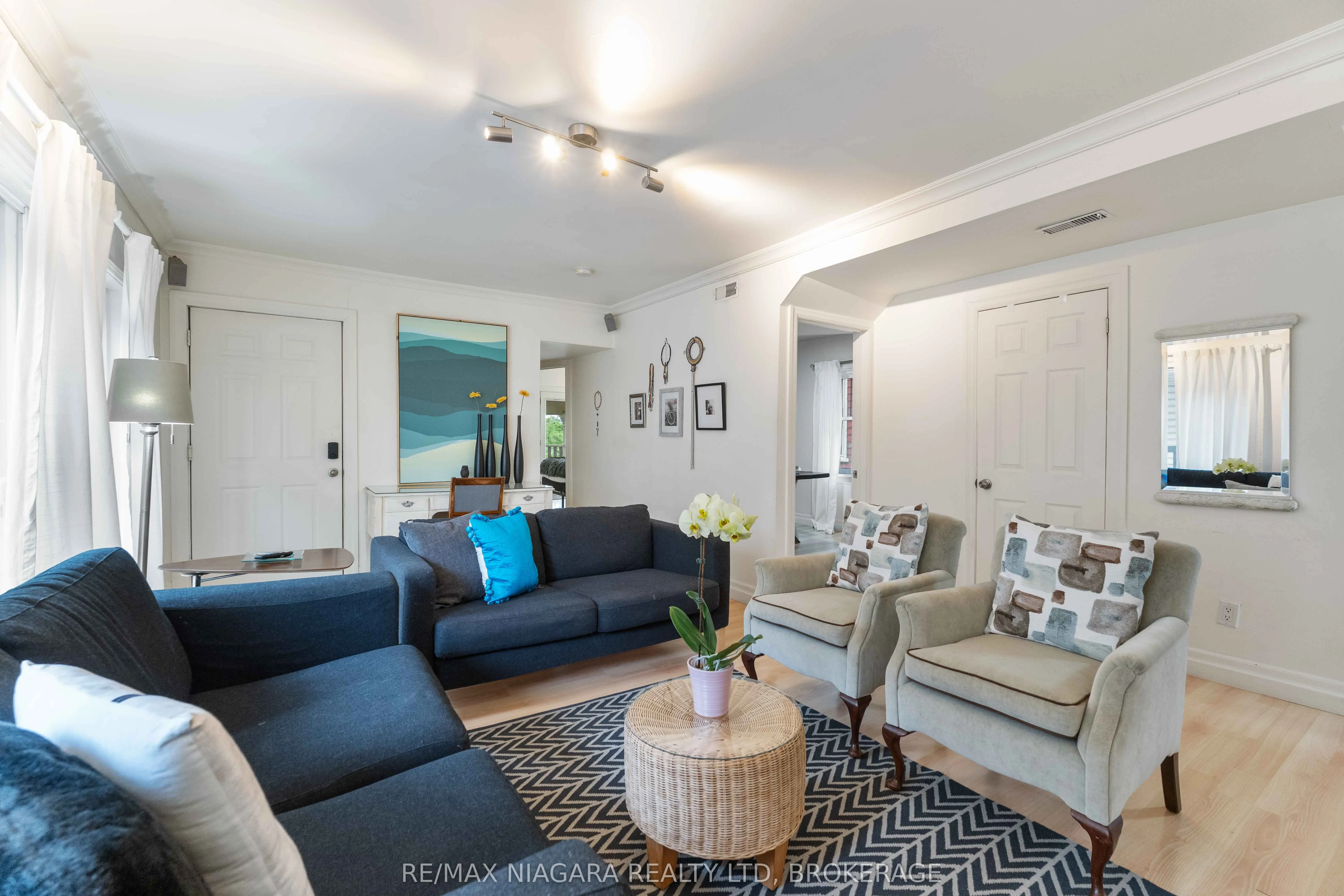 5225 River Road