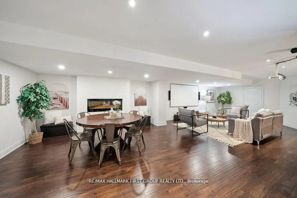8 Bridges Boulevard