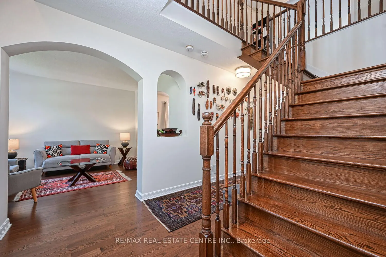 544 Ravendale Way