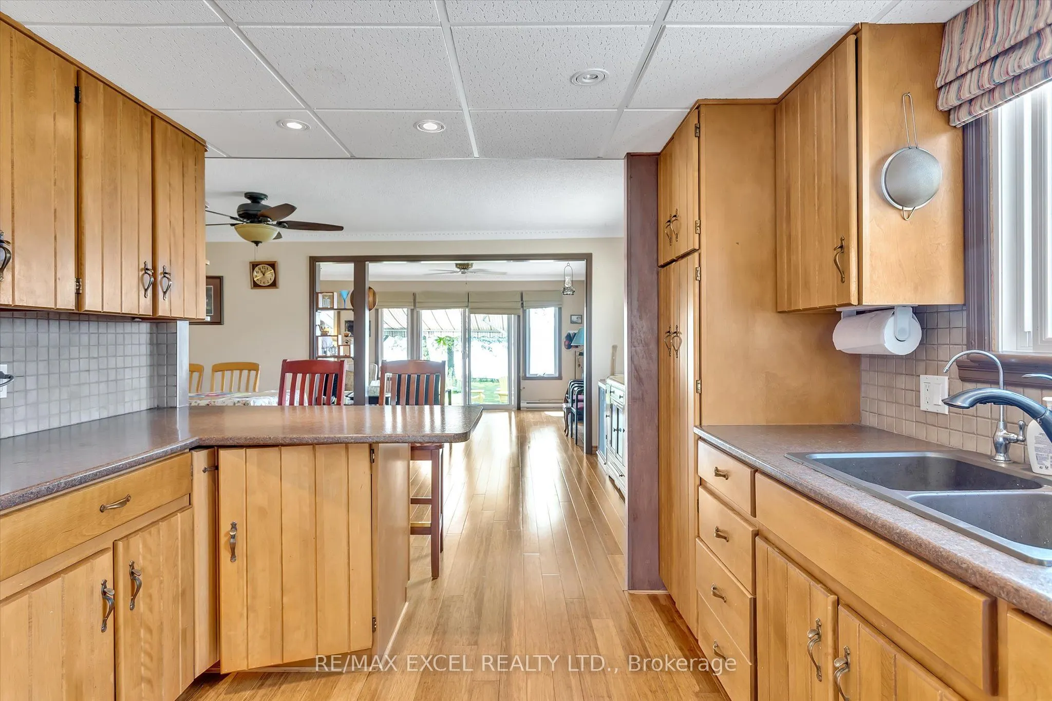 665 North Shore Drive E