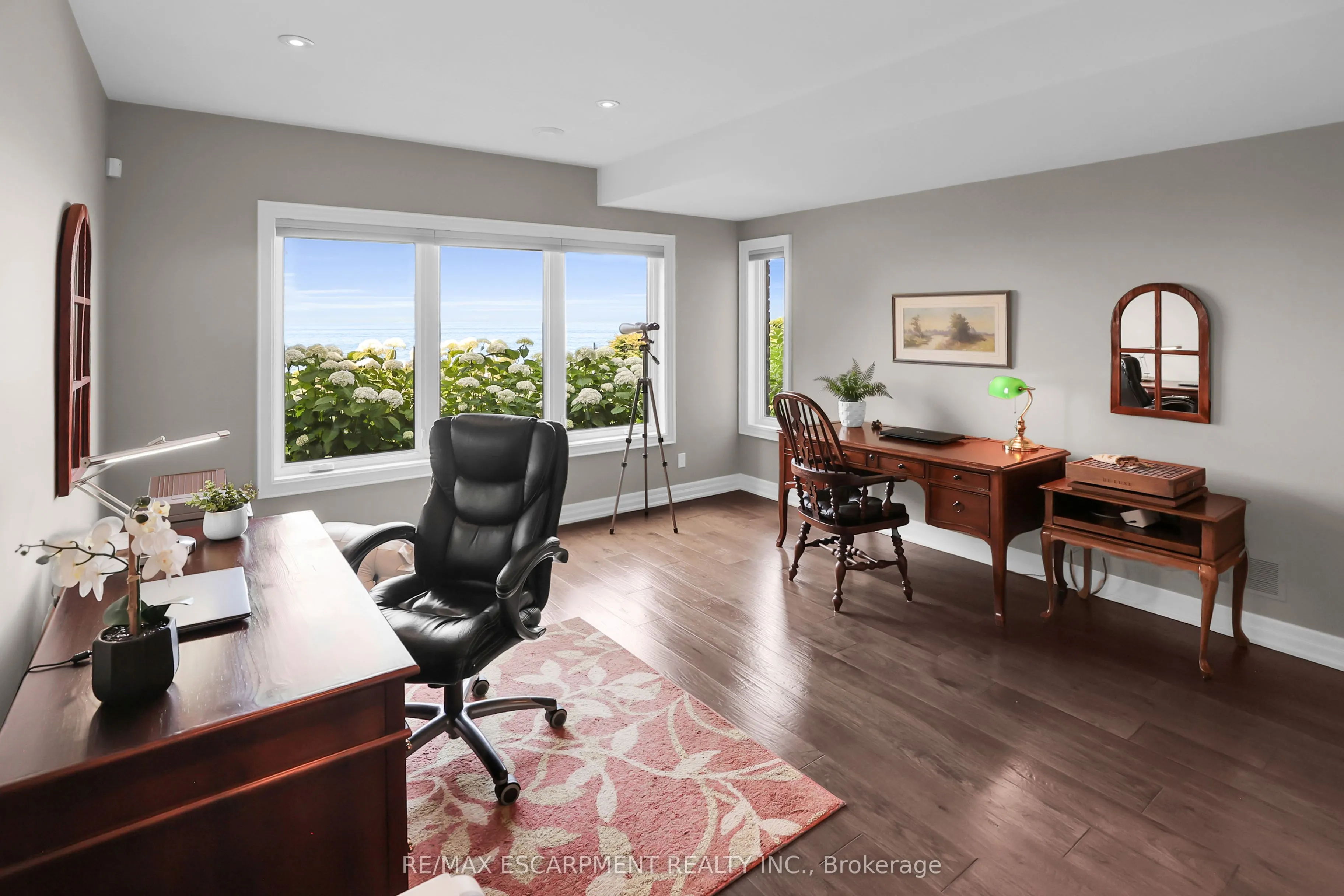 61 Lake Street, #4