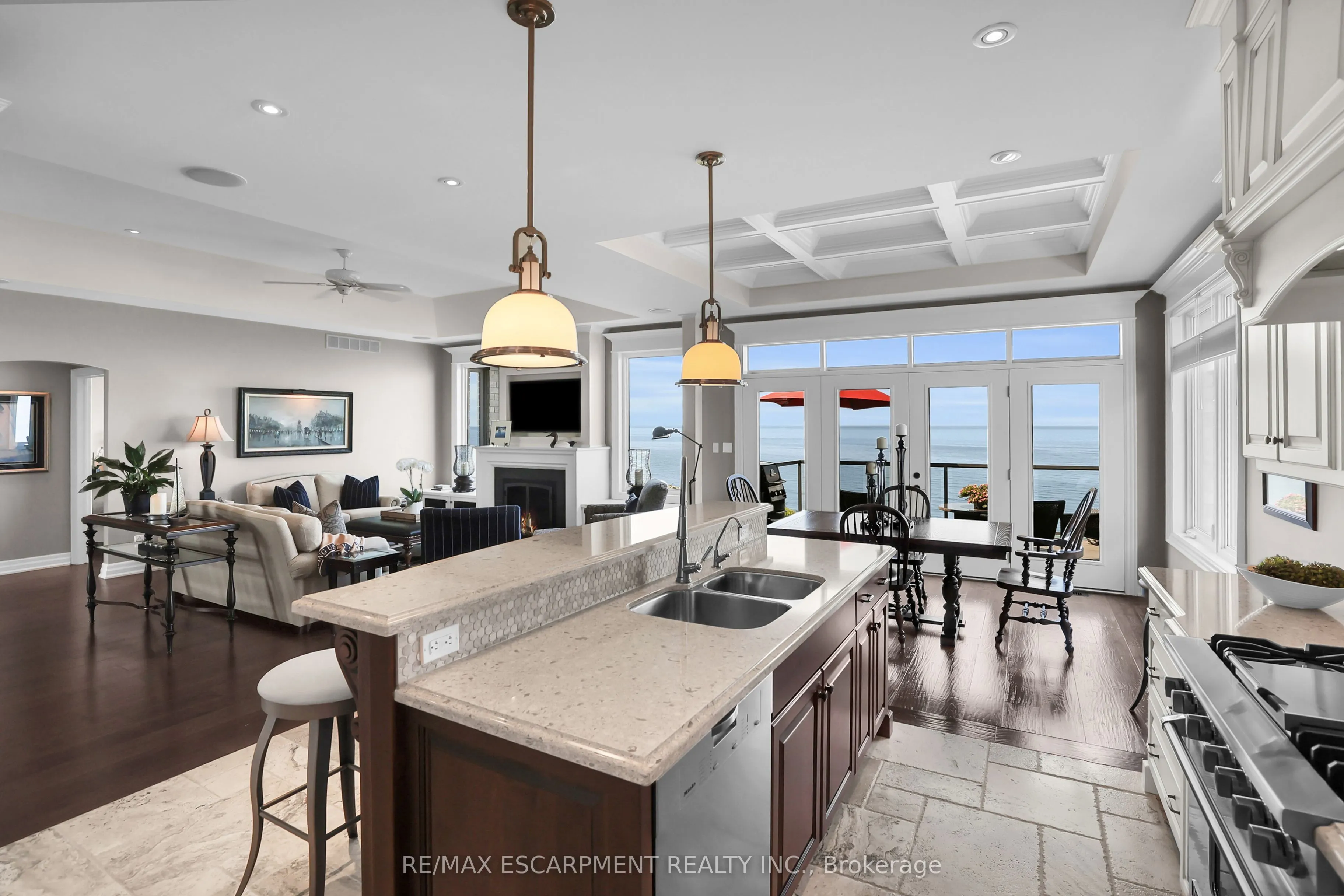 61 Lake Street, #4