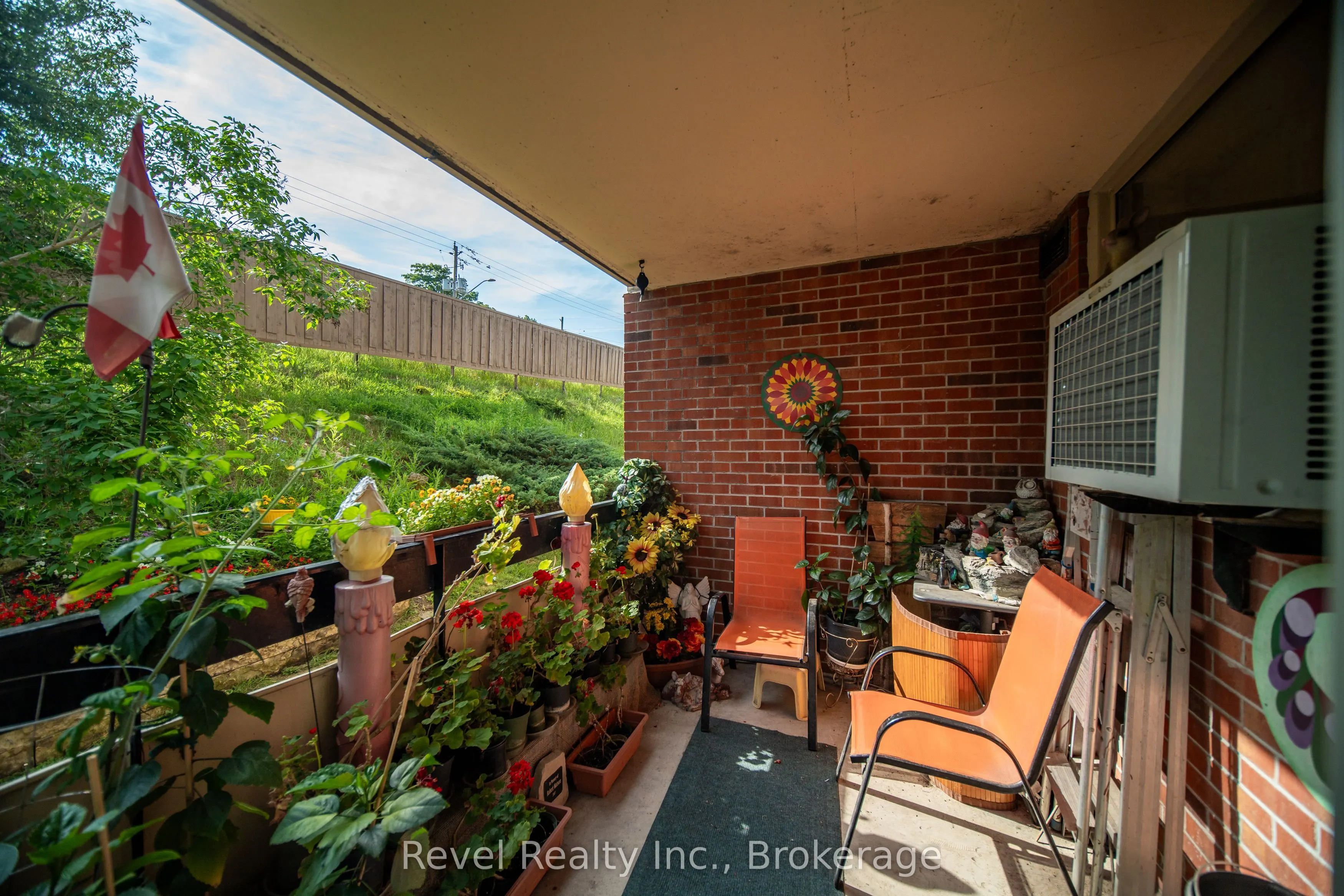 860 9th Street E, #205