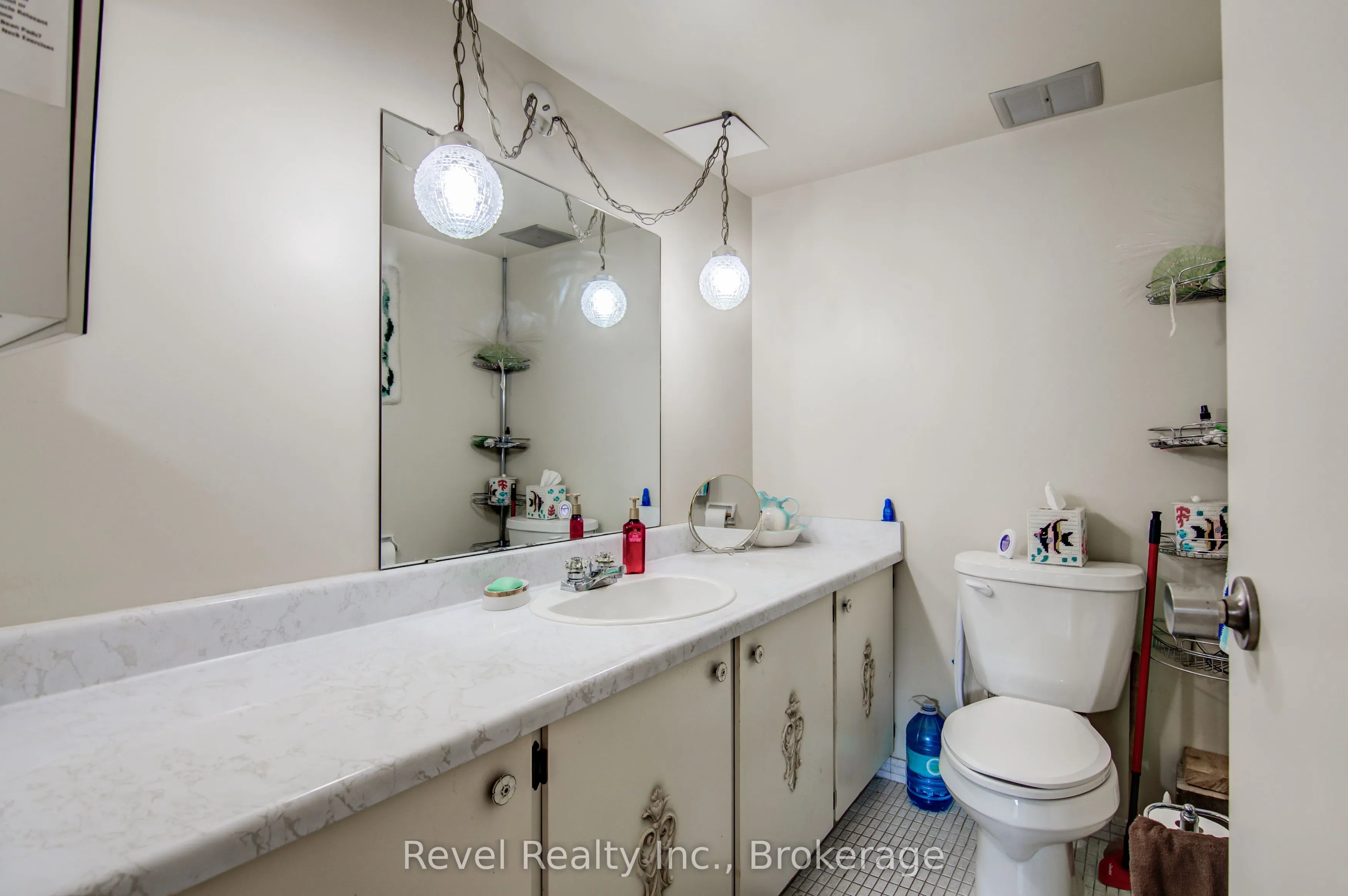 860 9th Street E, #205