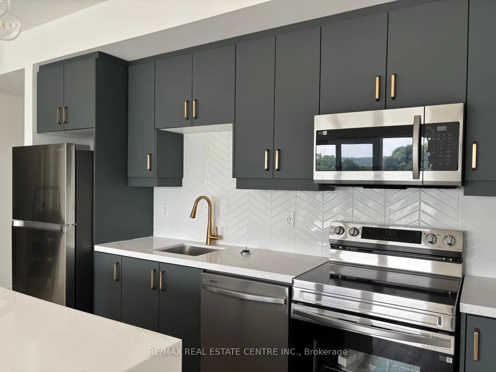 575 Conklin Road, #822