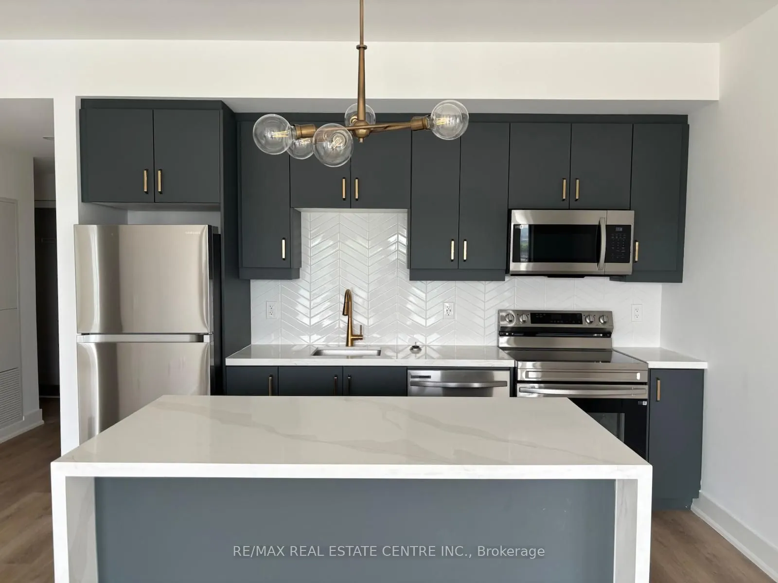 575 Conklin Road, #822