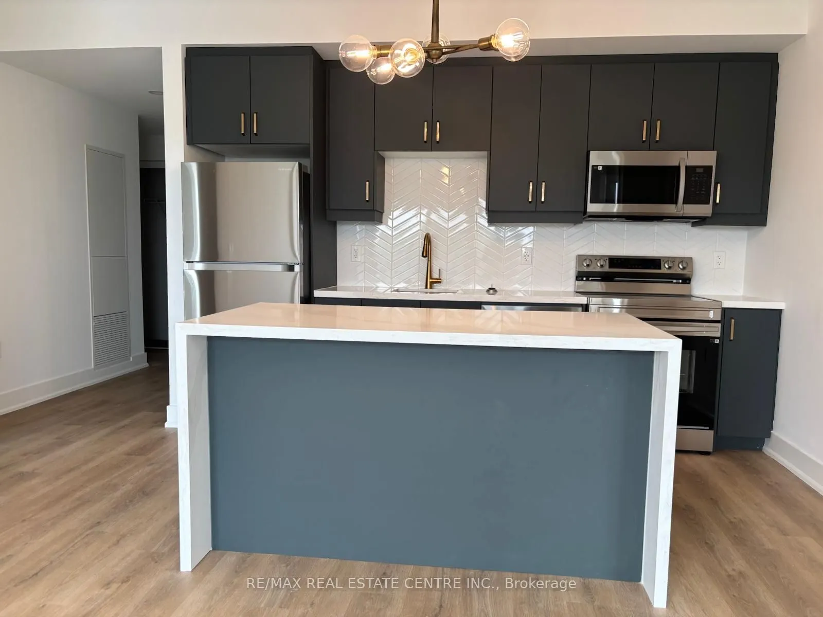 575 Conklin Road, #822