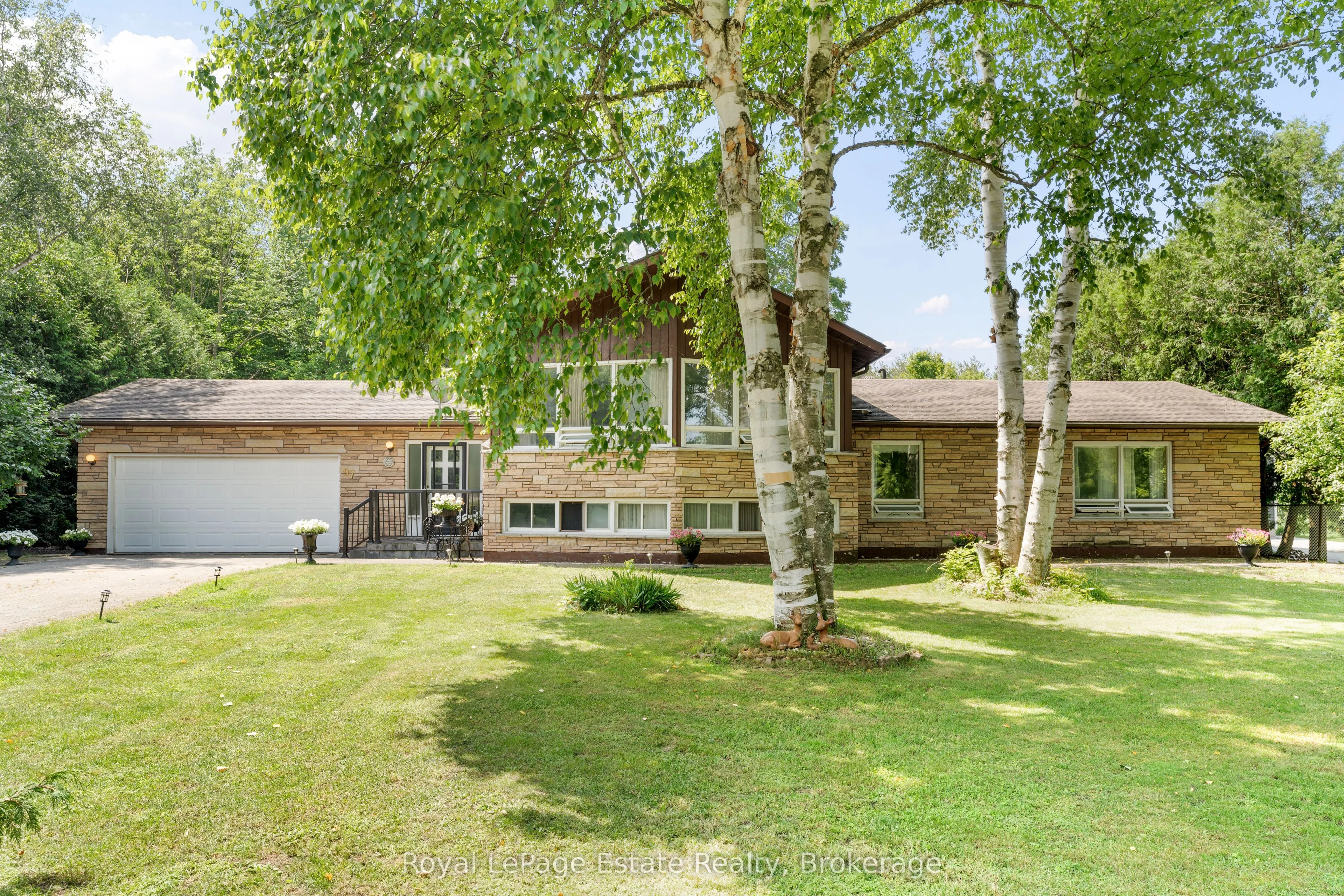97 Dorena Crescent