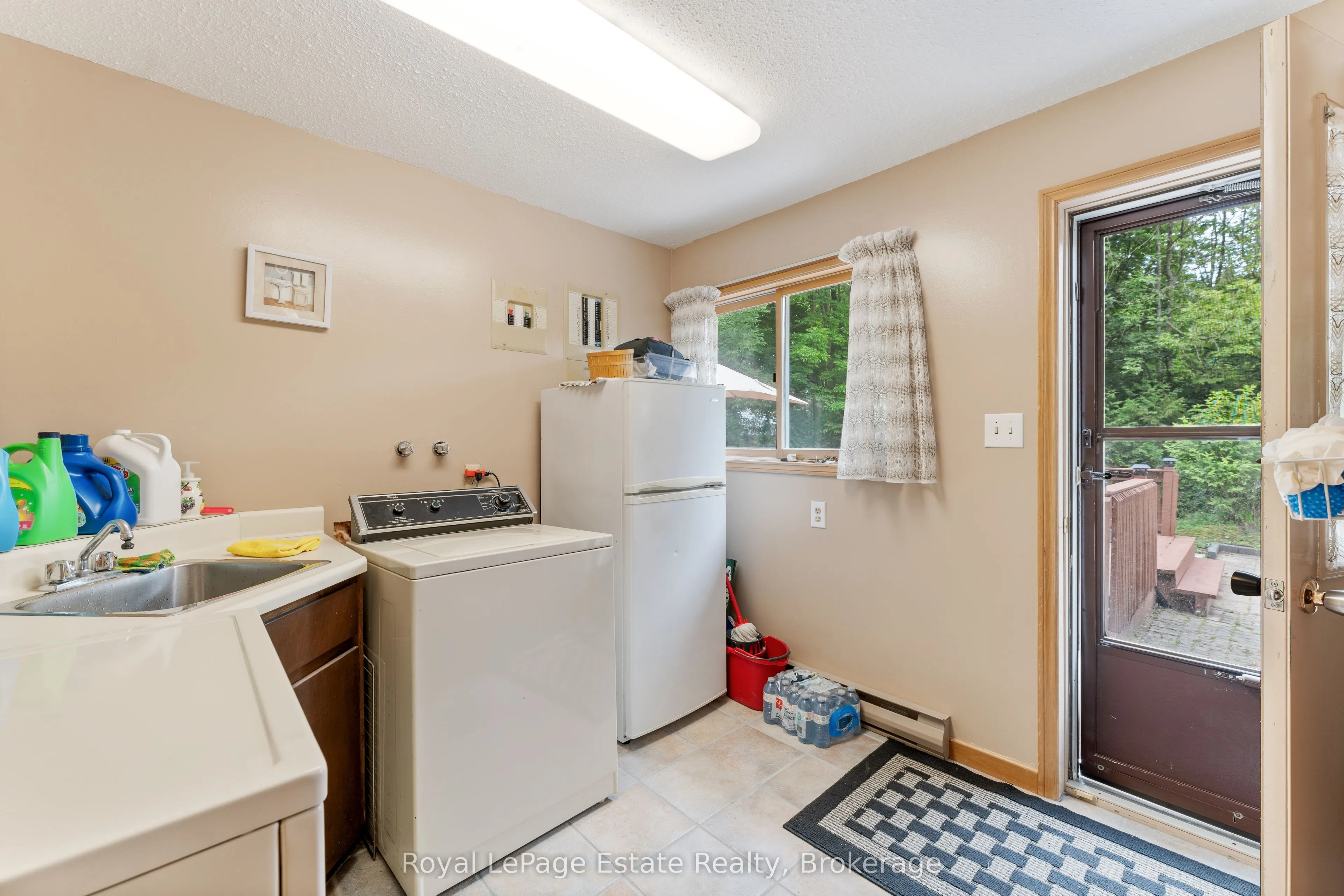 97 Dorena Crescent