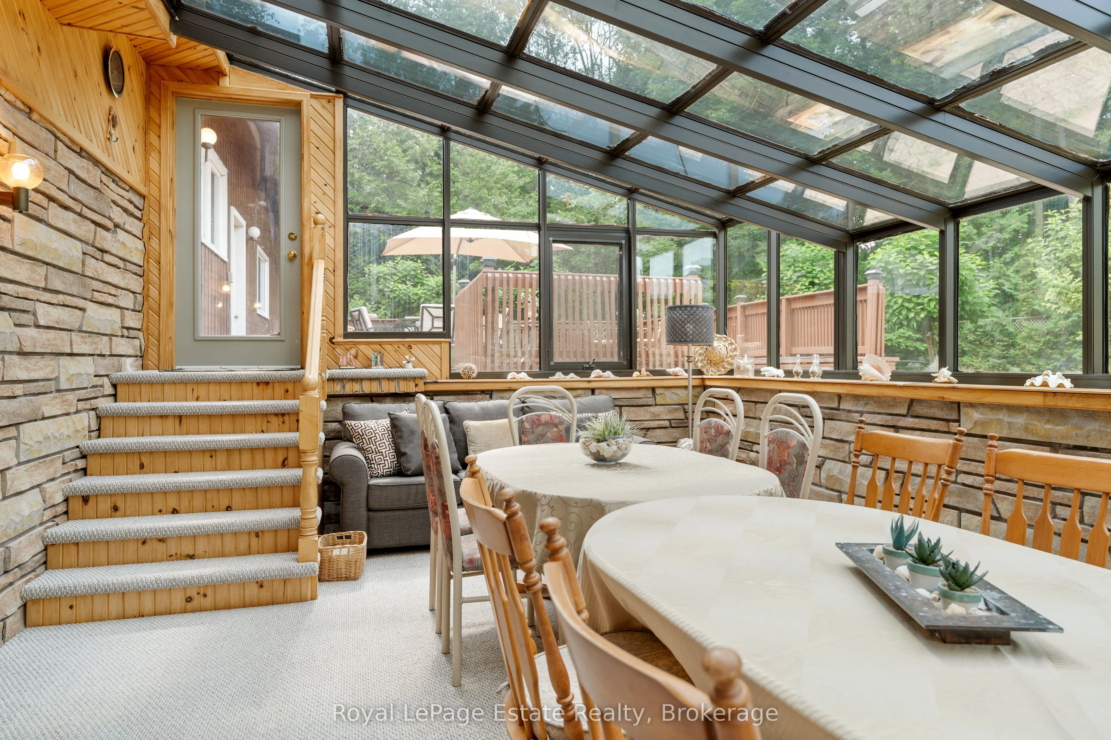 97 Dorena Crescent