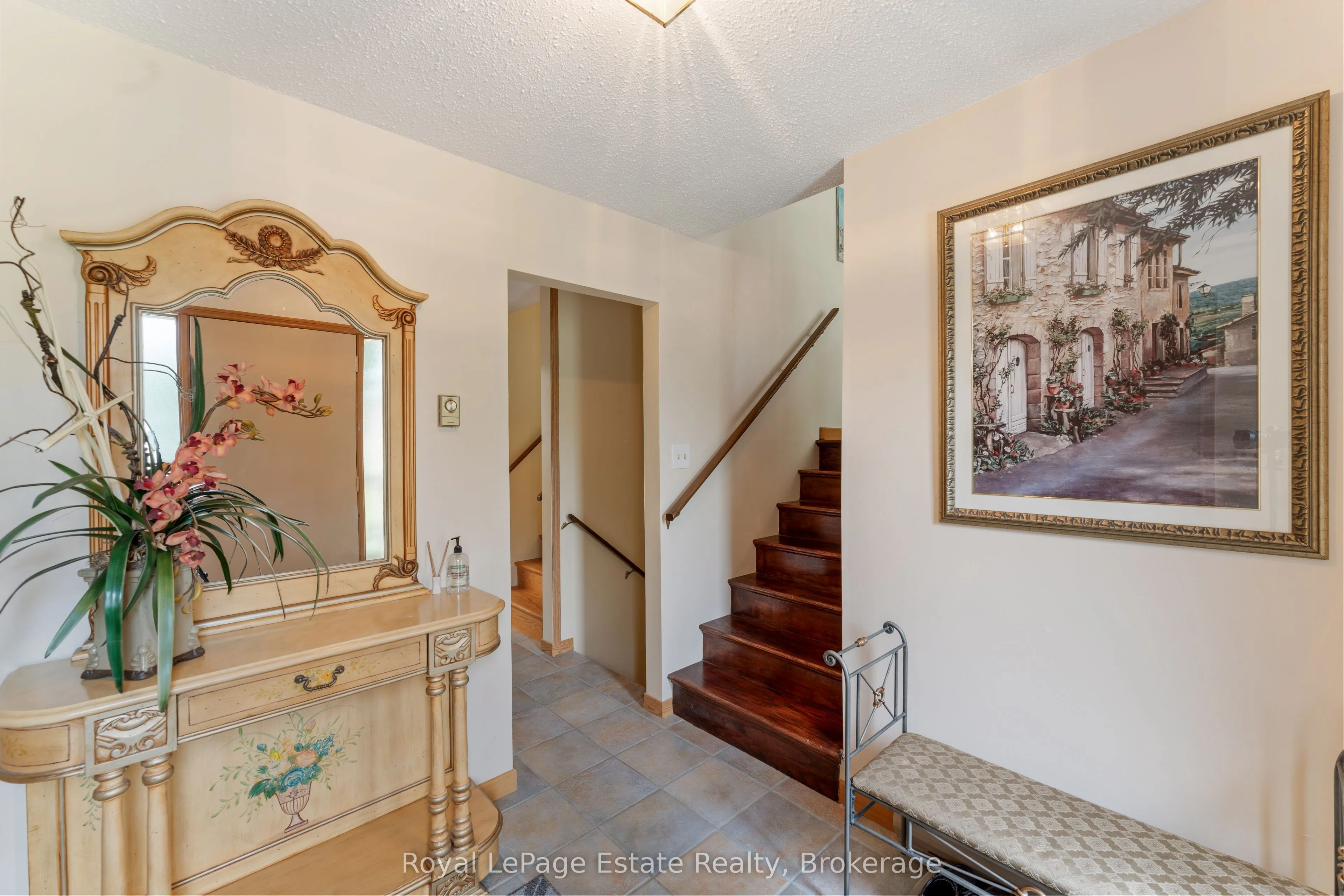 97 Dorena Crescent