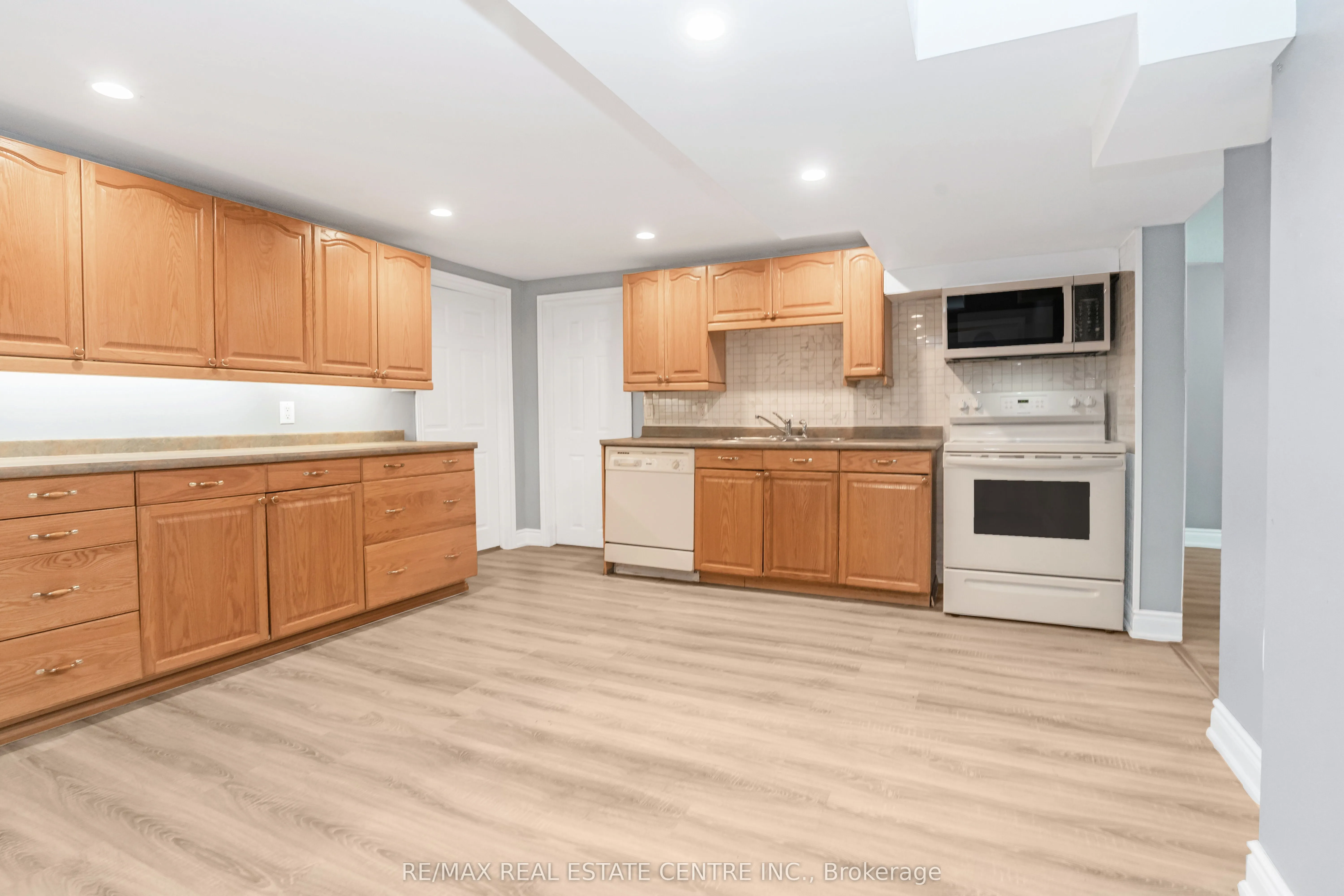 9620 Wellington Road, #42