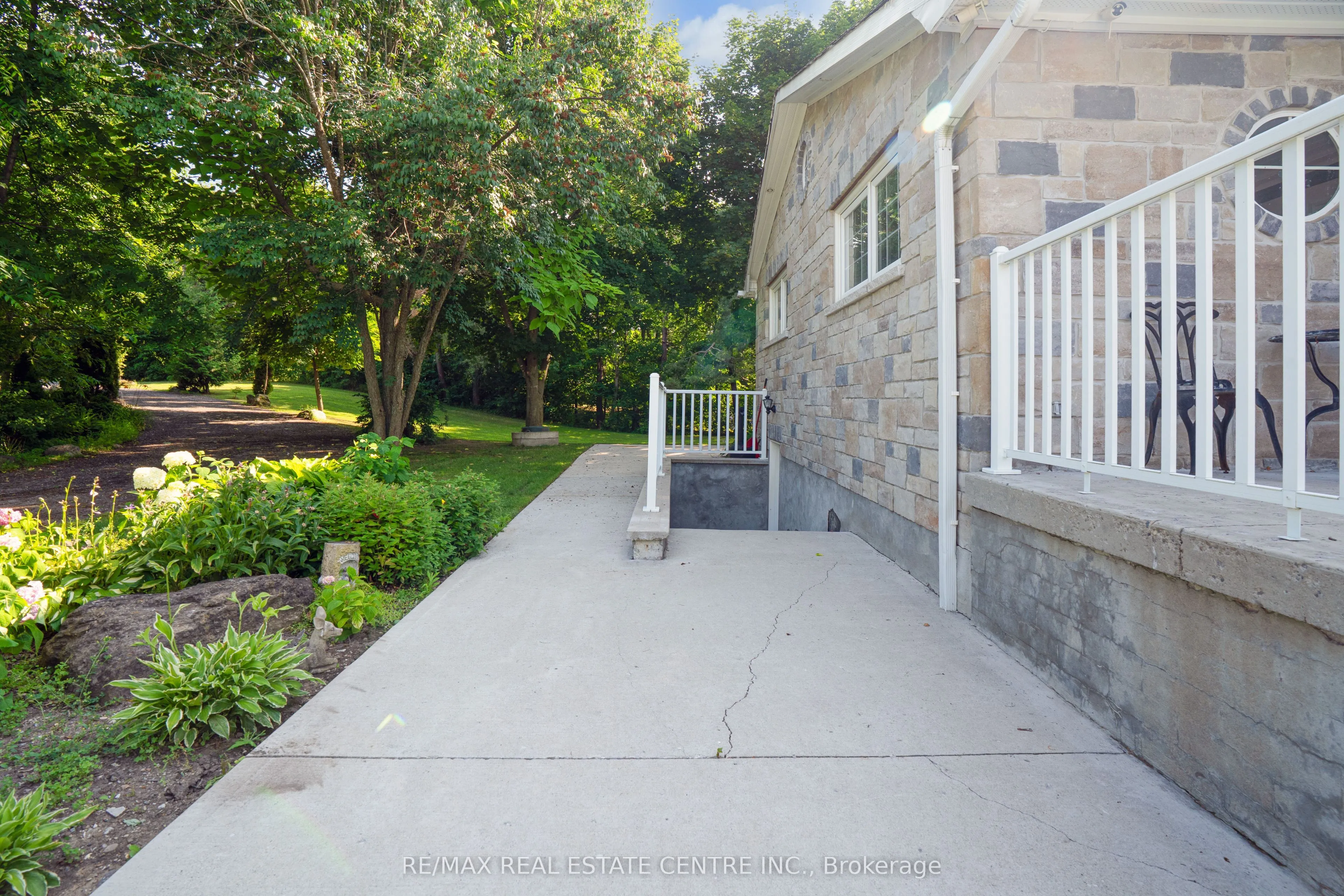9620 Wellington Road, #42
