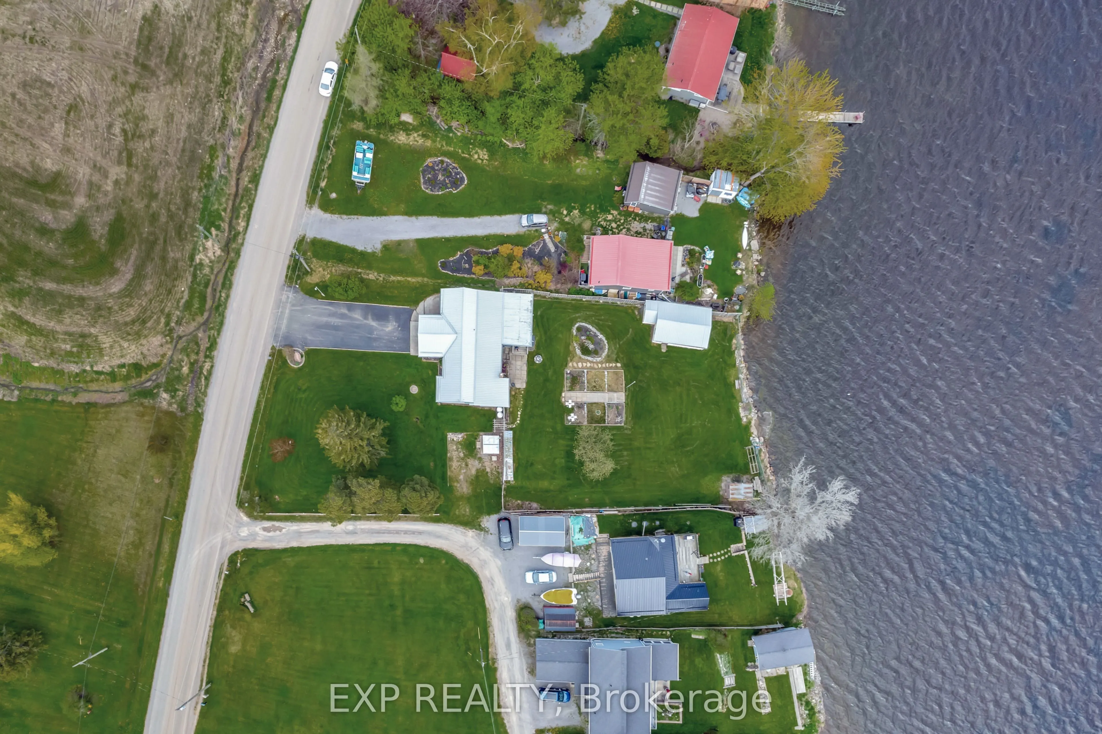 1083 Lakeside Drive