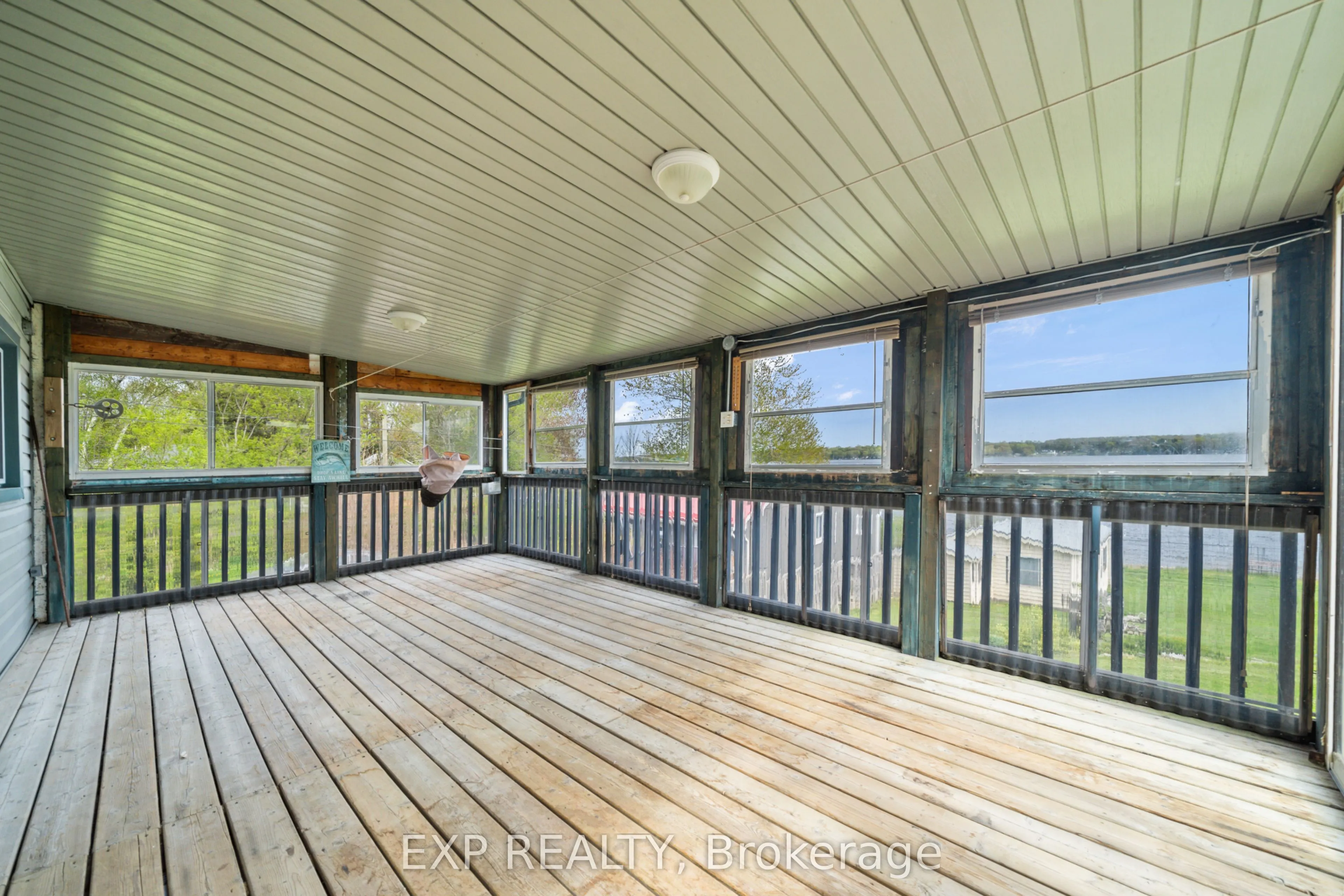 1083 Lakeside Drive