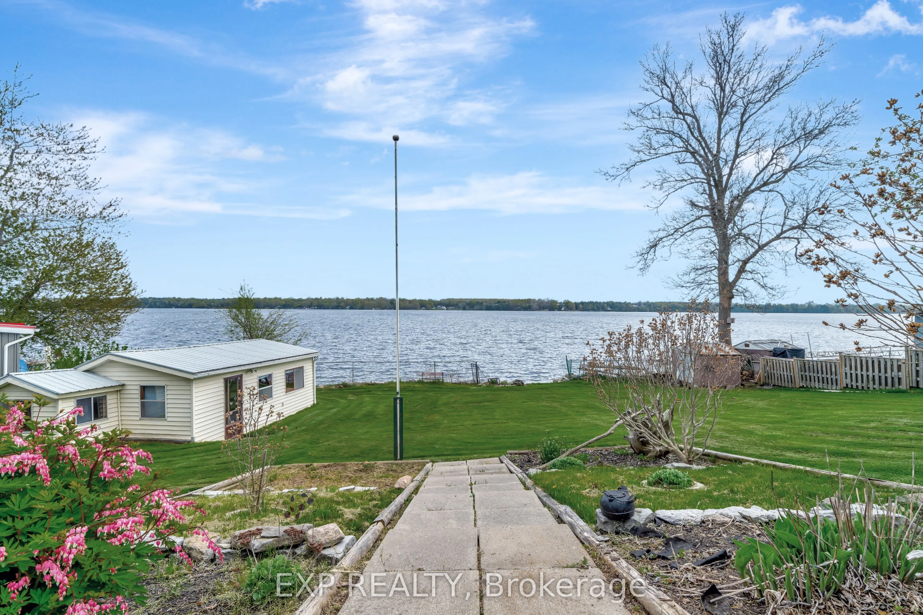1083 Lakeside Drive