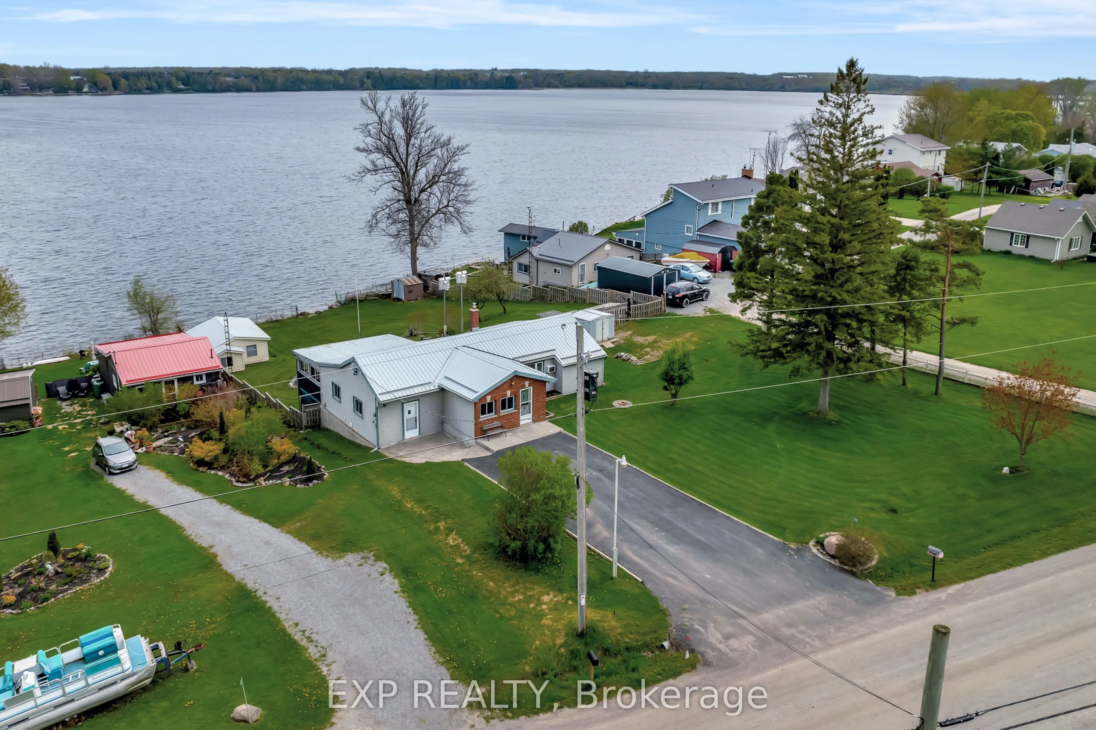 1083 Lakeside Drive