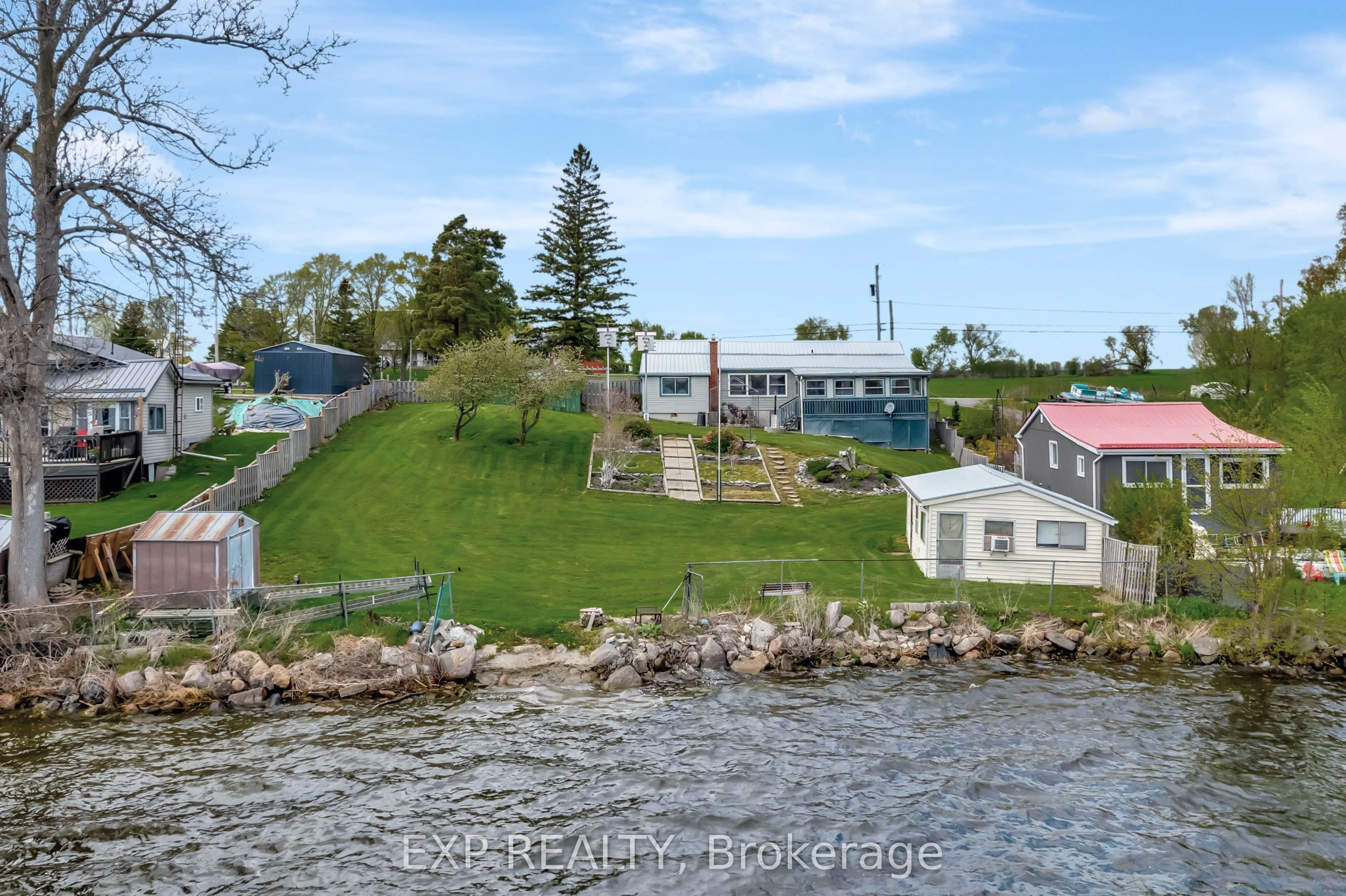 1083 Lakeside Drive