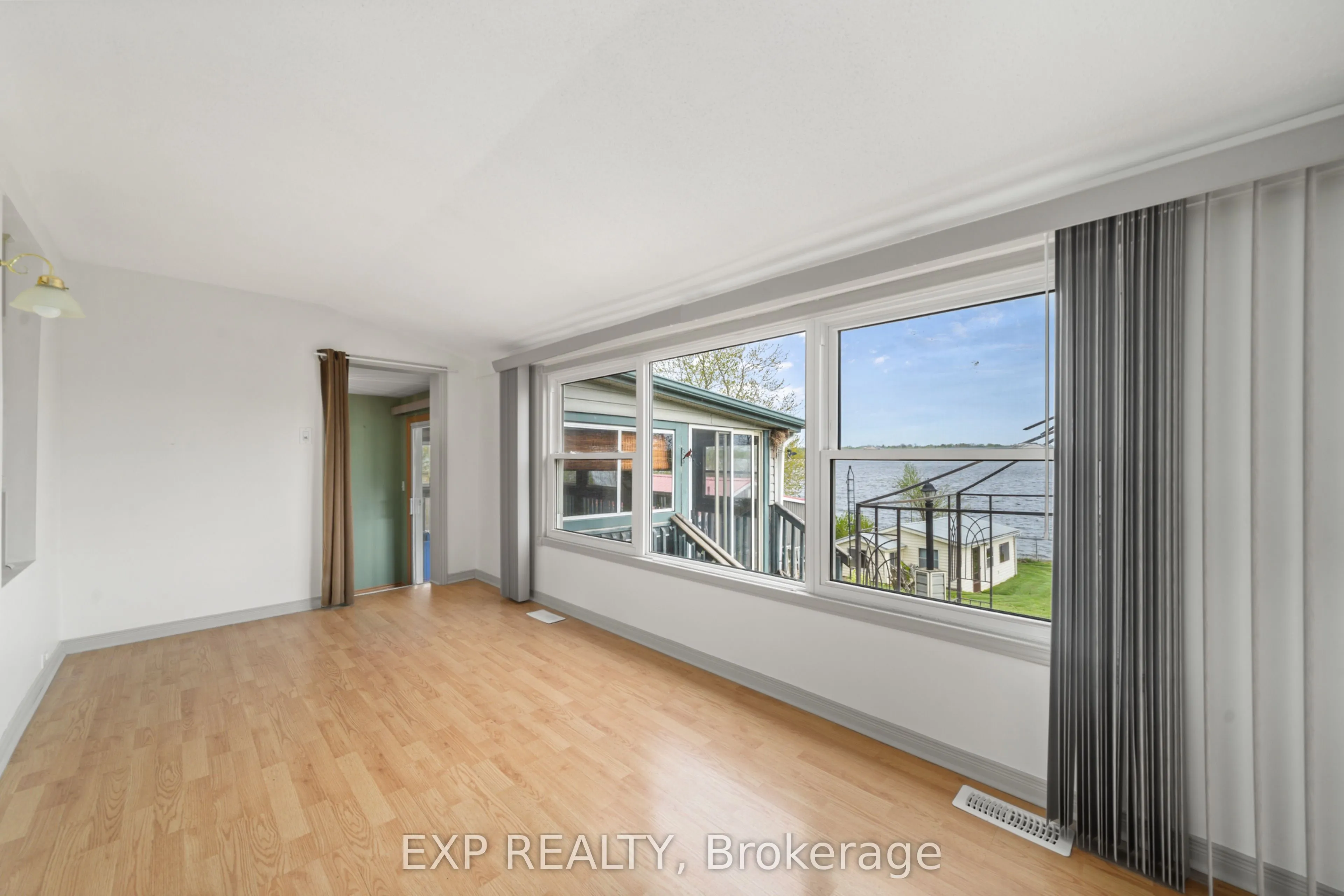 1083 Lakeside Drive