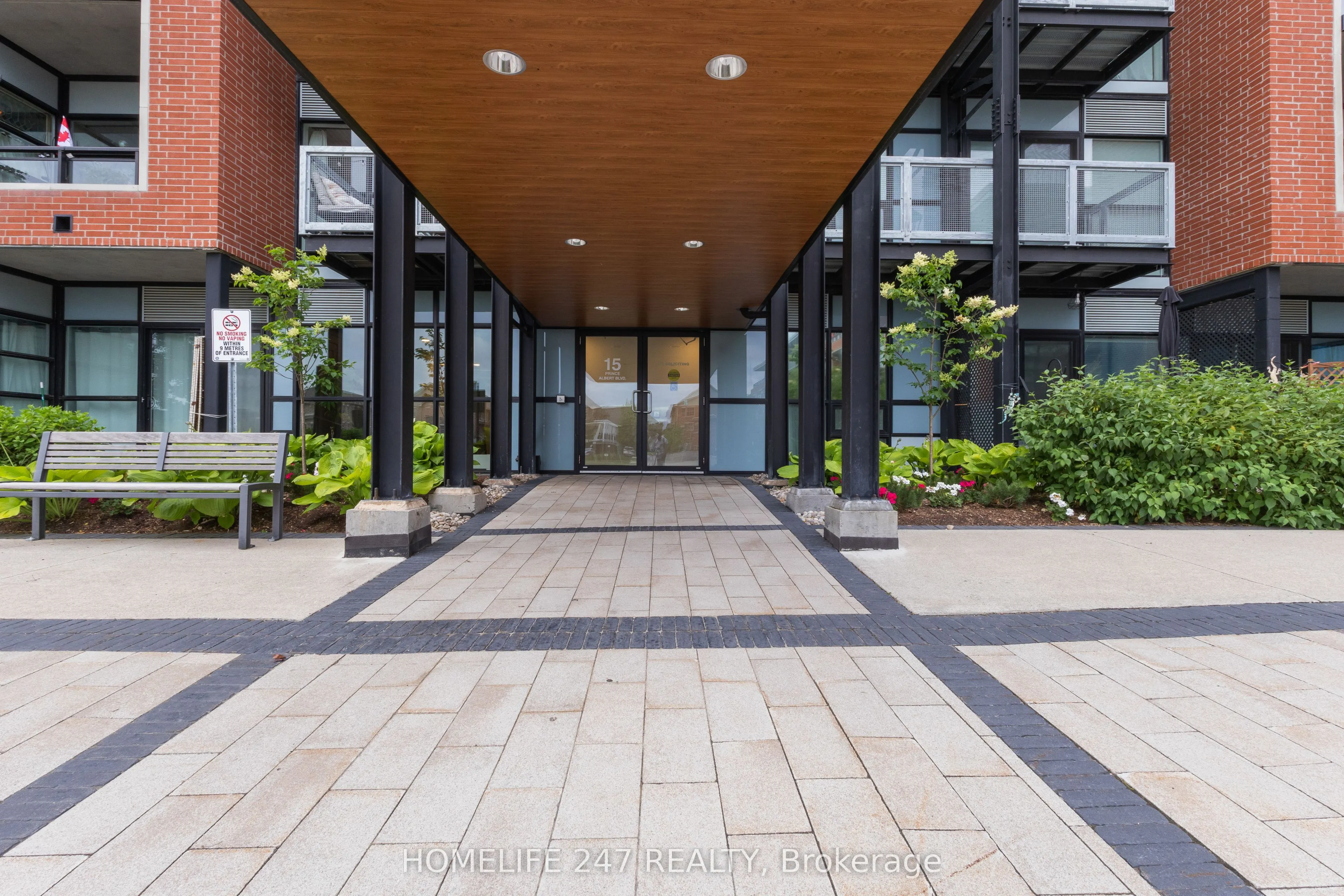 15 Prince Albert Boulevard #305